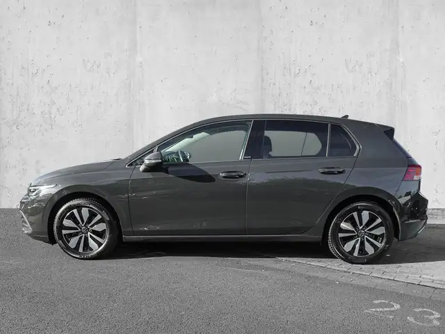 Volkswagen Golf view 5