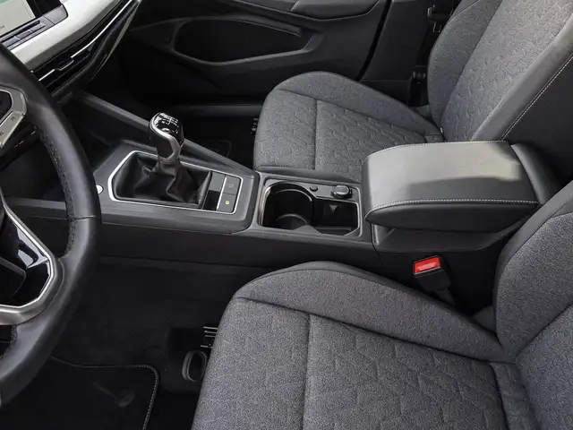 Volkswagen Golf view 14