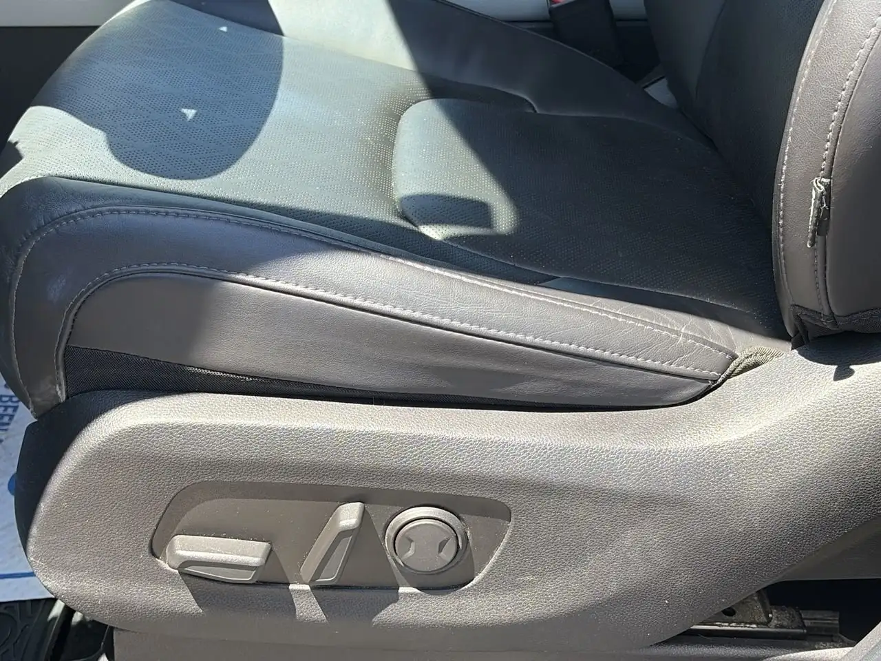 Kia Carnival photo Kia Carnival