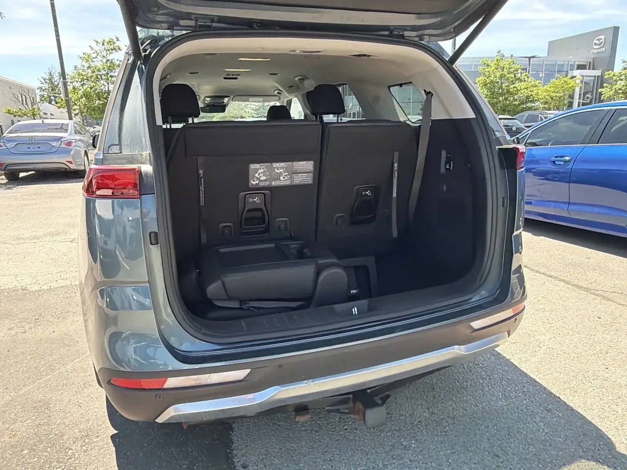 Kia Carnival photo Kia Carnival