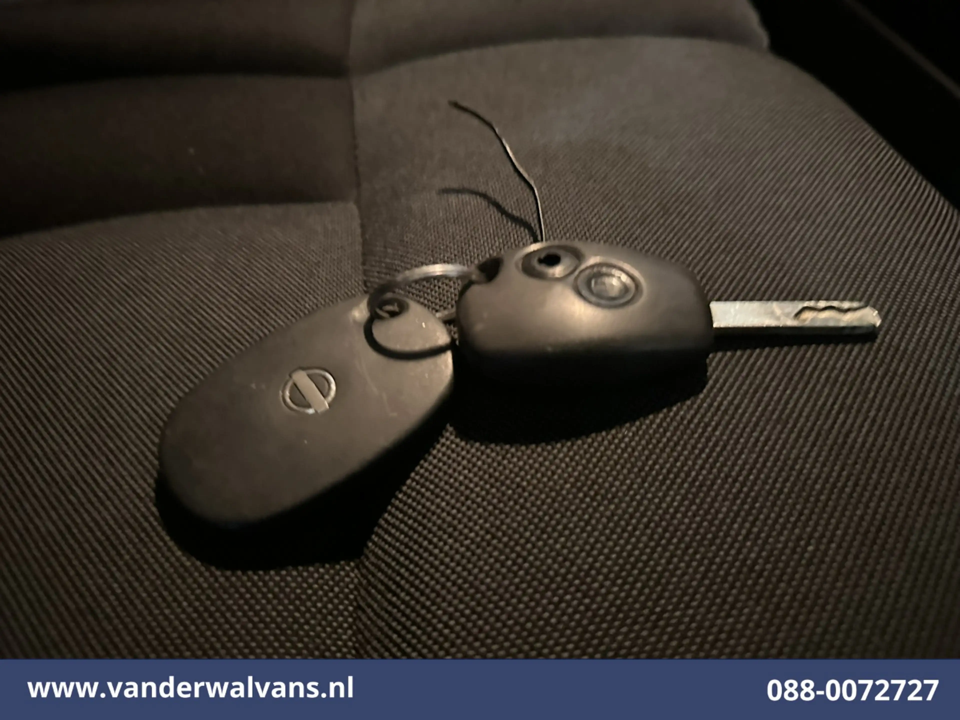 Nissan NV400 2.3 dCi 136pk L2H2 Airco | Camera | Cruisecontrol — photo 18
