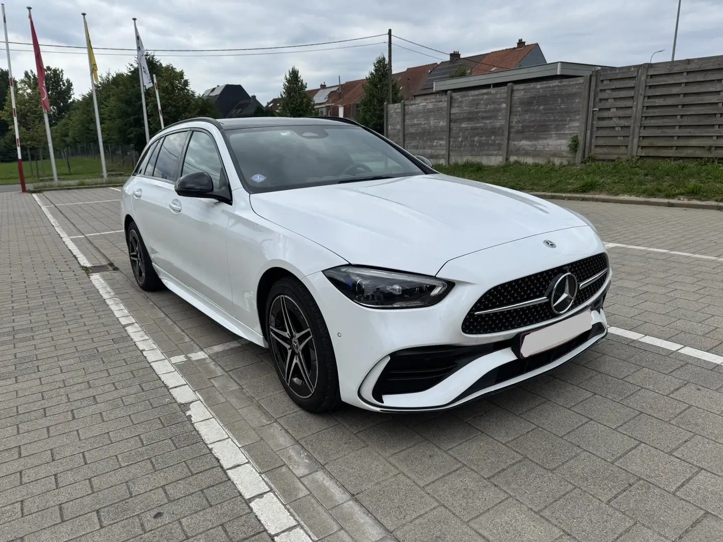 Mercedes-Benz C 300 C Break PHEV 300 e AMG Line (230 kW) Blanc - 1