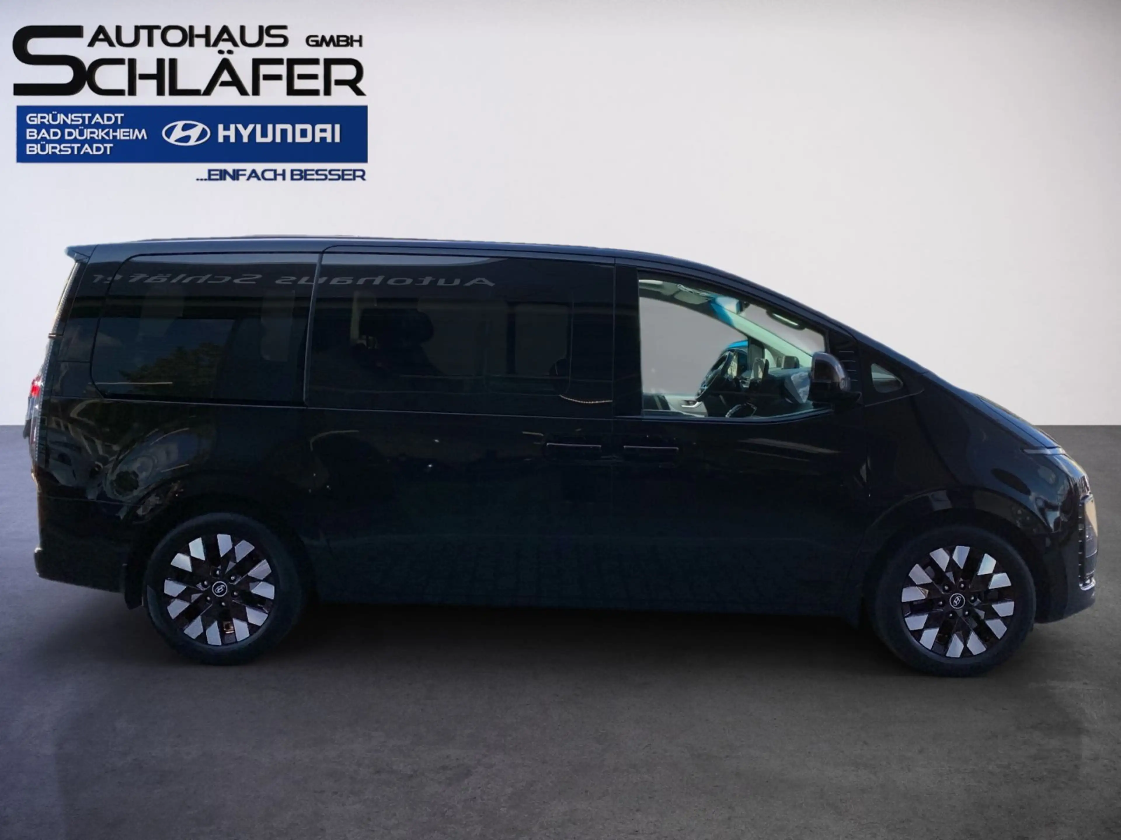 Hyundai STARIA STARIA 2.2 CRDi Signature 4WD Panorama — photo 3