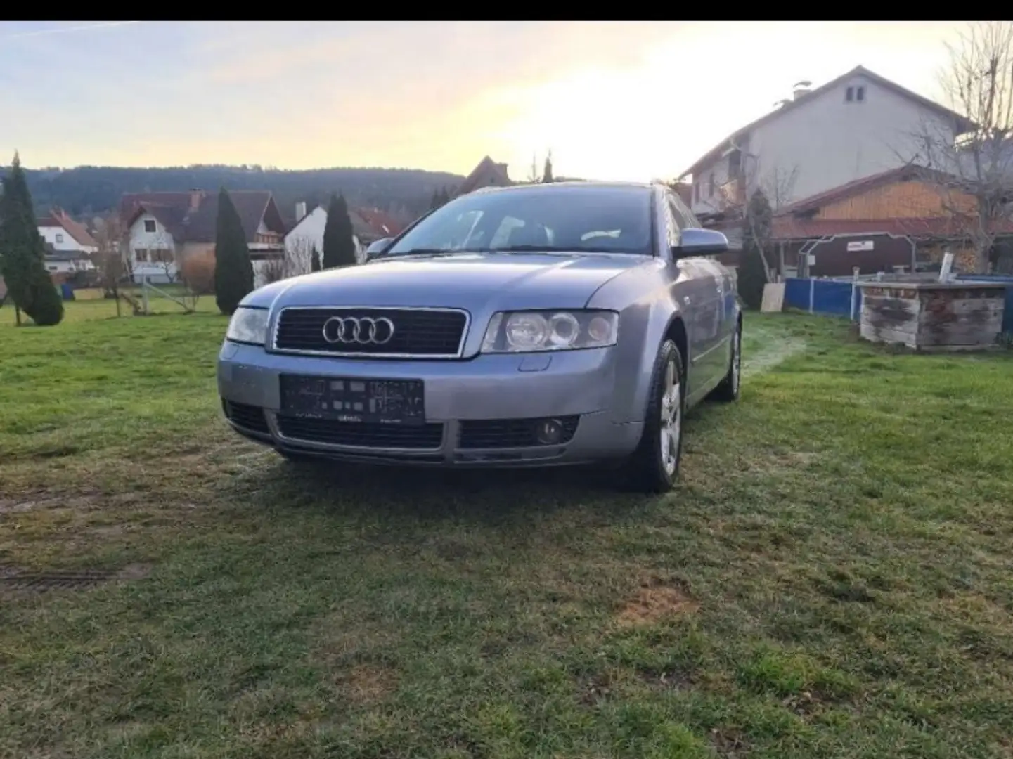 Audi A4 Avant 2.5 TDI quattro - 1