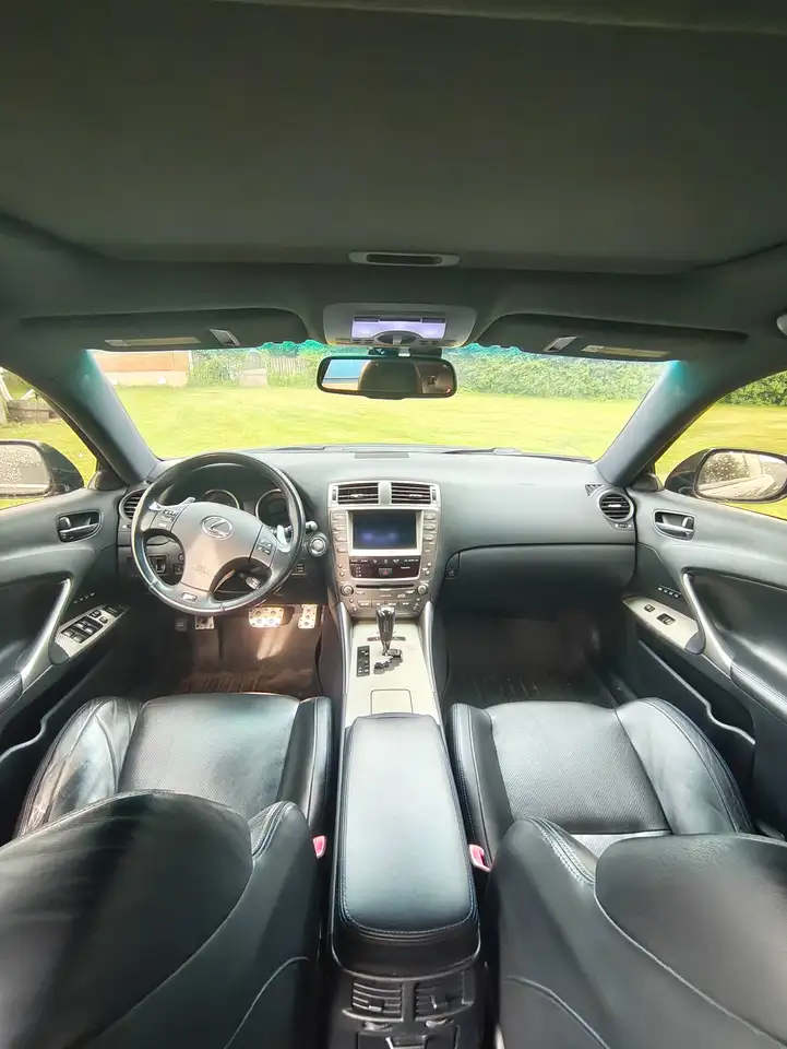 Lexus IS F снимка Lexus IS F