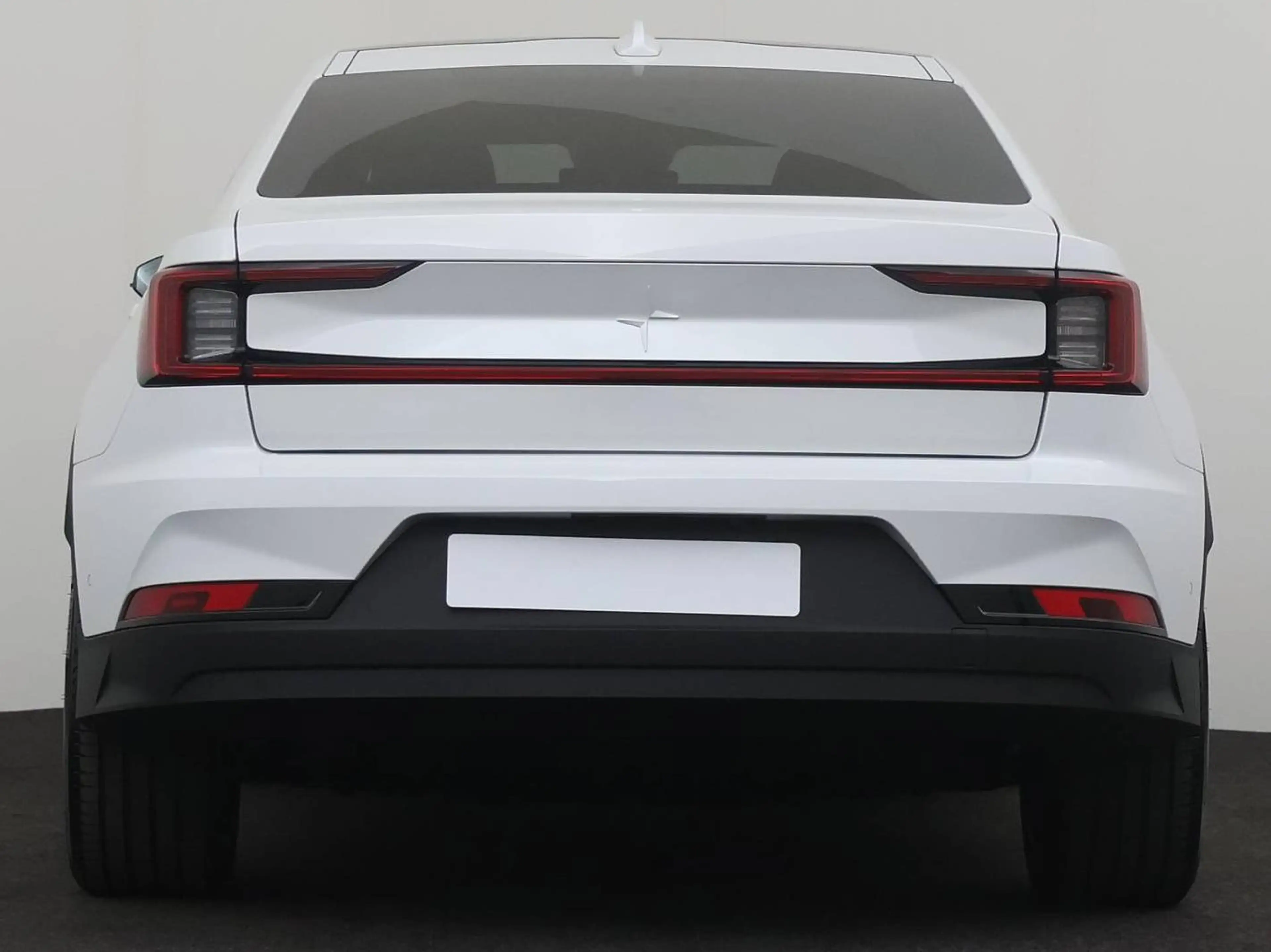 Polestar 2 82 kWh Long Range Single Motor MY26 Prime — photo 4