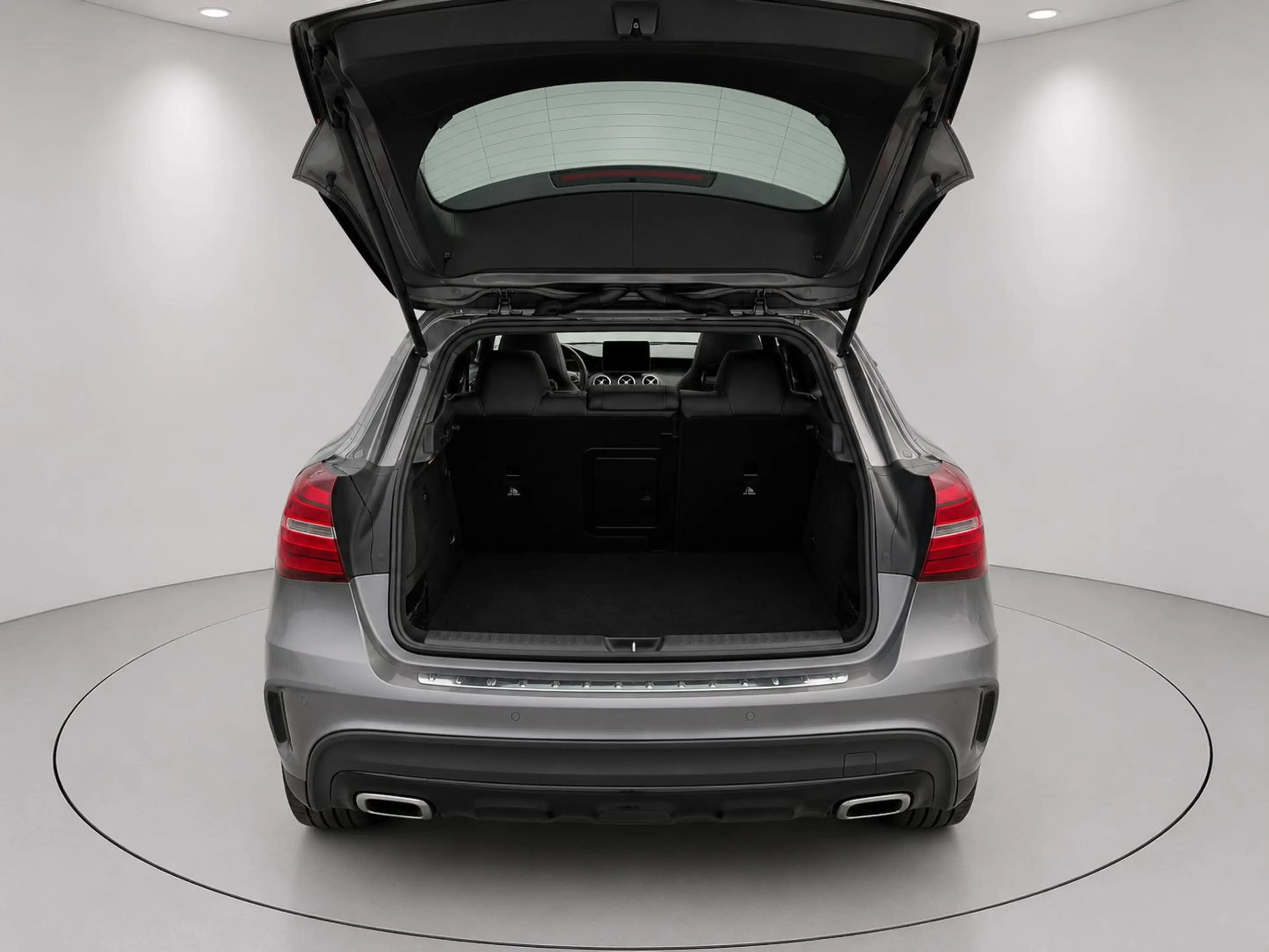 Mercedes-Benz GLA 250 4Matic Premium Plus Pano Harman Kardon Memory Nigh — photo 11