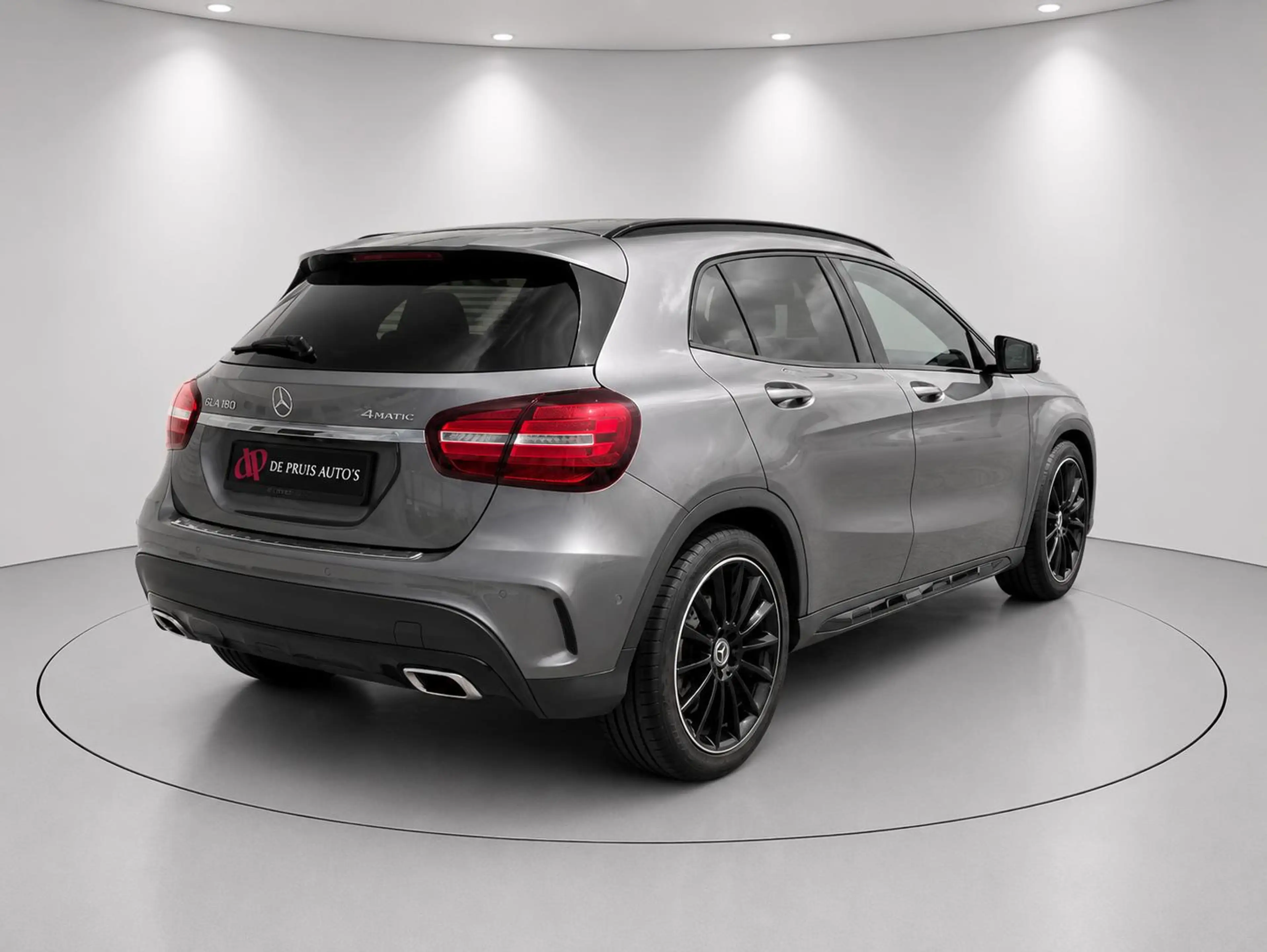 Mercedes-Benz GLA 250 4Matic Premium Plus Pano Harman Kardon Memory Nigh — photo 3