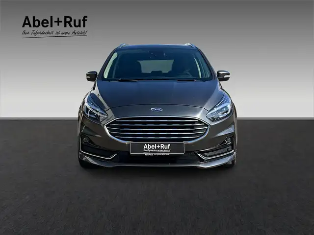 Ford Galaxy view 2