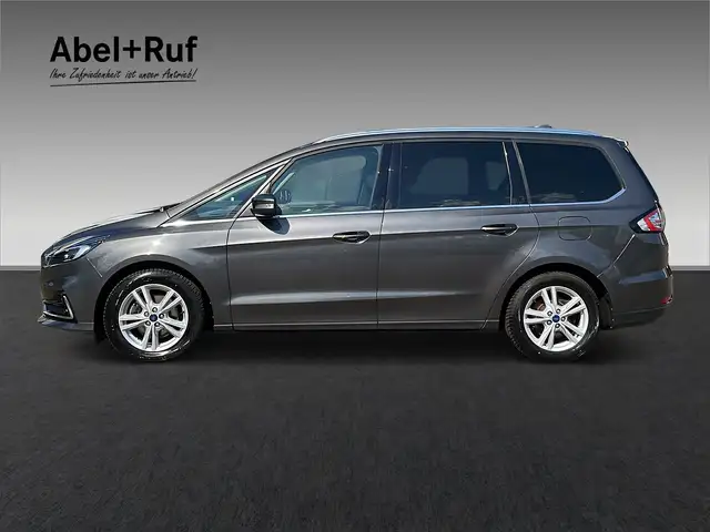 Ford Galaxy view 5