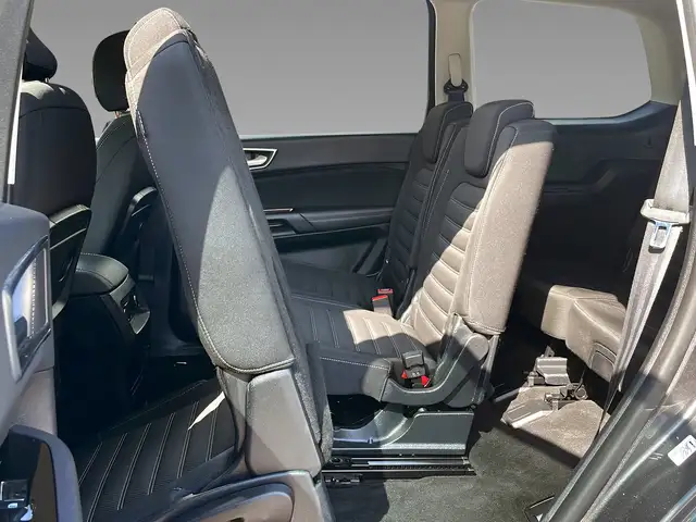 Ford Galaxy view 13