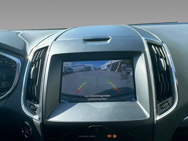 Ford Galaxy view 14