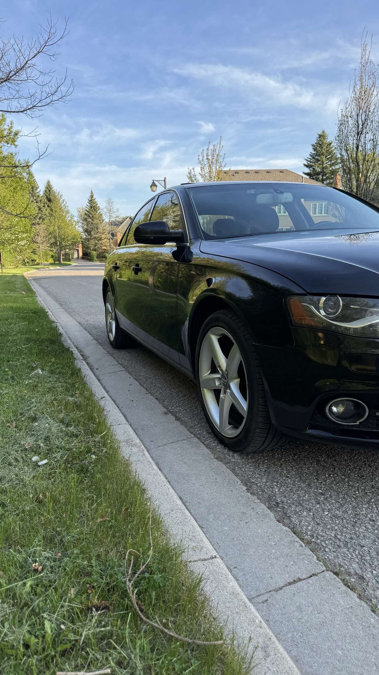 2011 Audi A4 4dr Sdn Auto quattro 2.0T Premium Plus alt 4