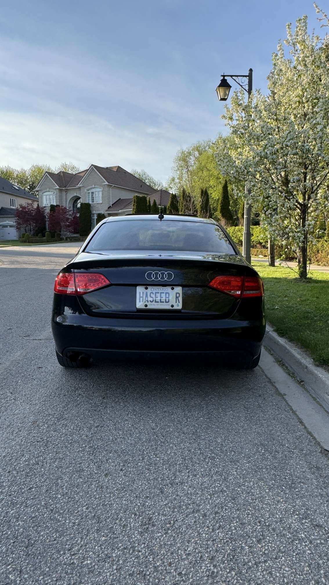 2011 Audi A4 4dr Sdn Auto quattro 2.0T Premium Plus alt 3