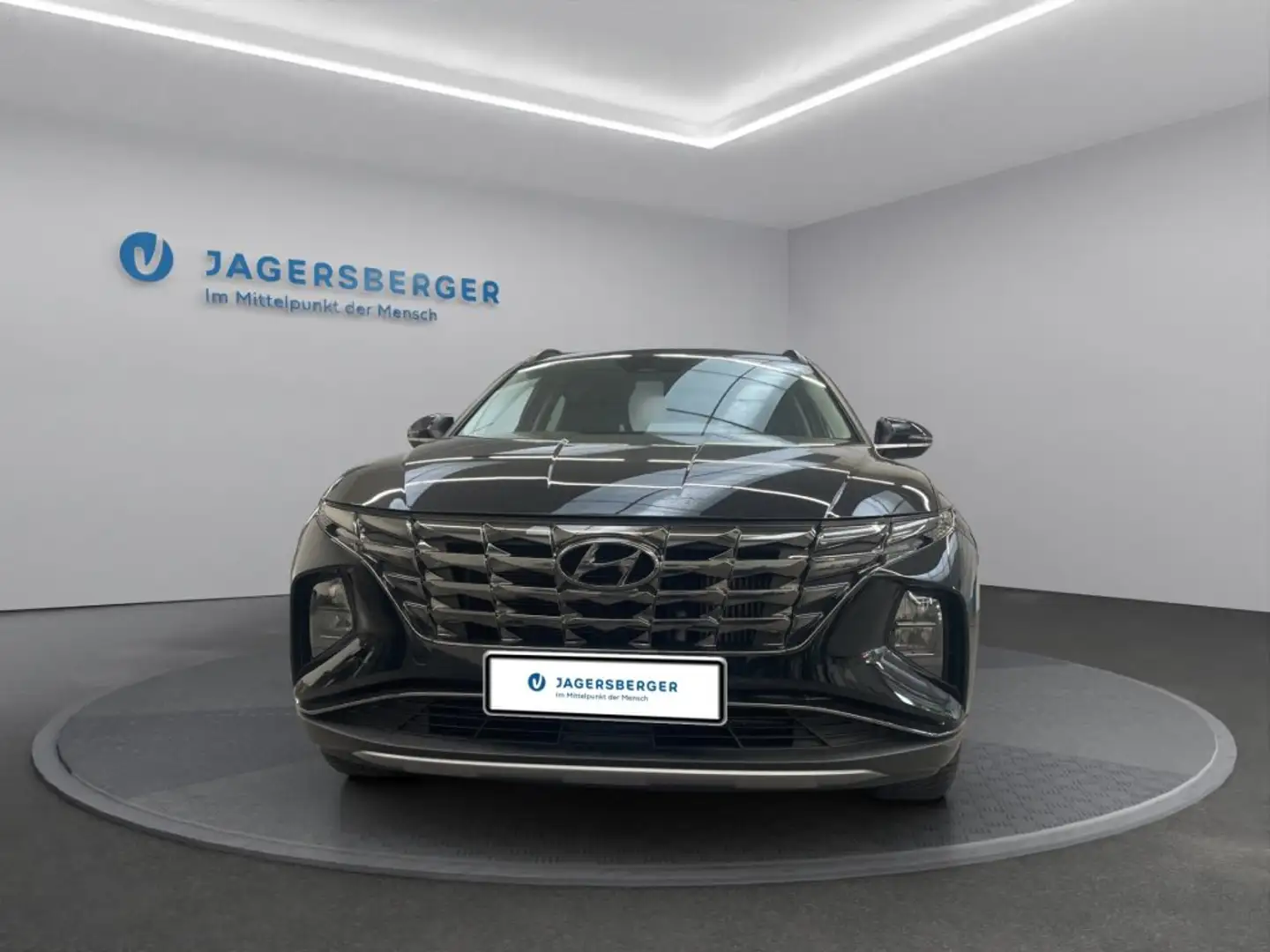 Hyundai TUCSON NX4 Smart Line 1,6 T-GDi 2WD t1bs0-P4-O3 Schwarz - 2