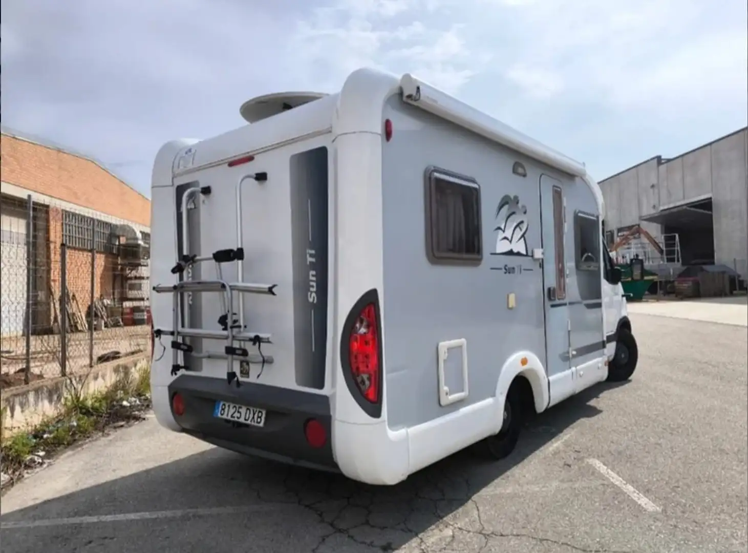 Renault Master Master 3.0dCi Chasis Cabina 3500L 140 Blanco - 2
