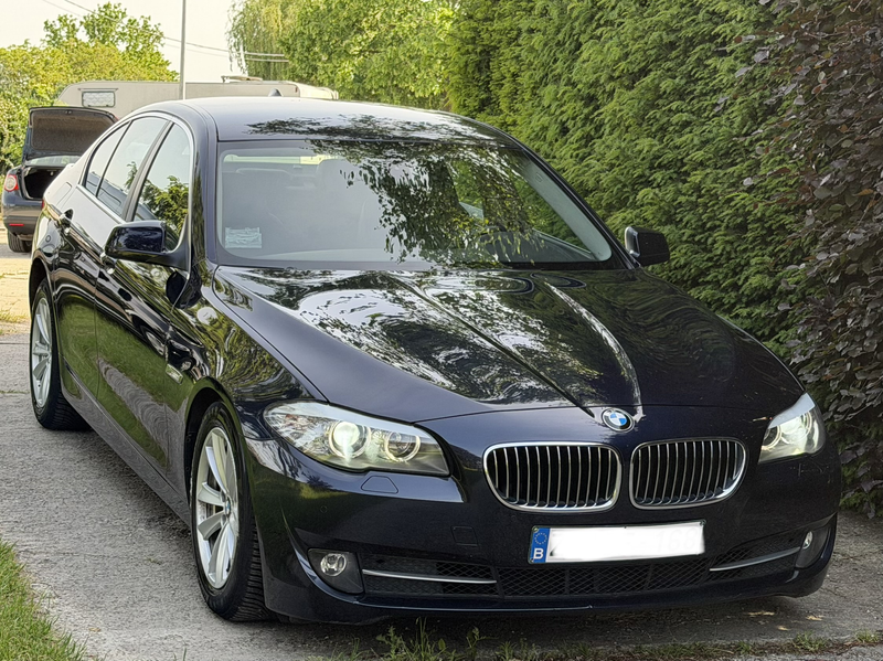 BMW 523 i / Xénon - Cuir - GPS - 100% Belges Carnet — photo 2