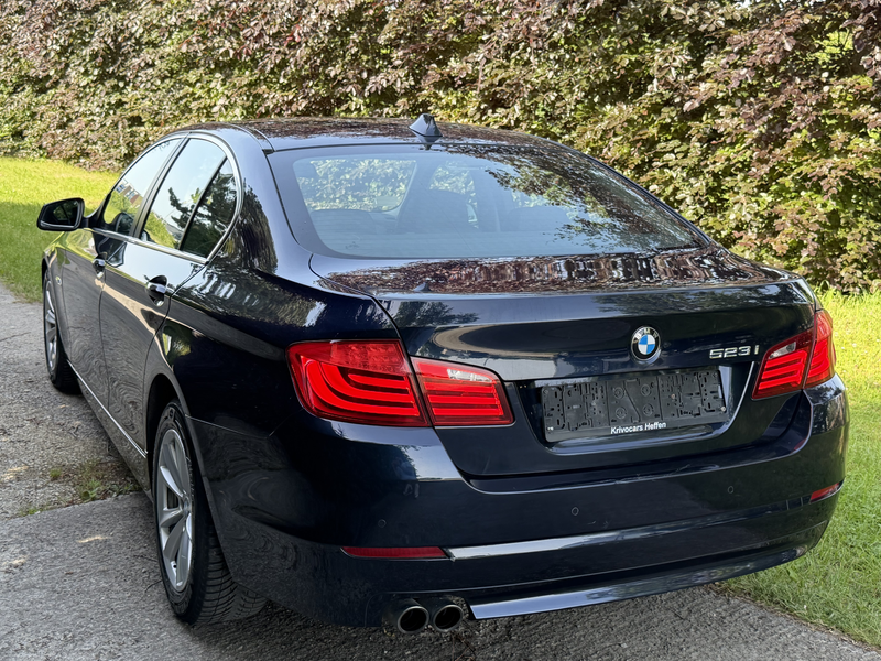 BMW 523 i / Xénon - Cuir - GPS - 100% Belges Carnet — photo 7