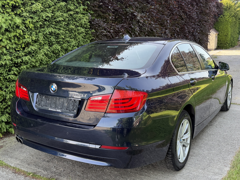 BMW 523 i / Xénon - Cuir - GPS - 100% Belges Carnet — photo 4