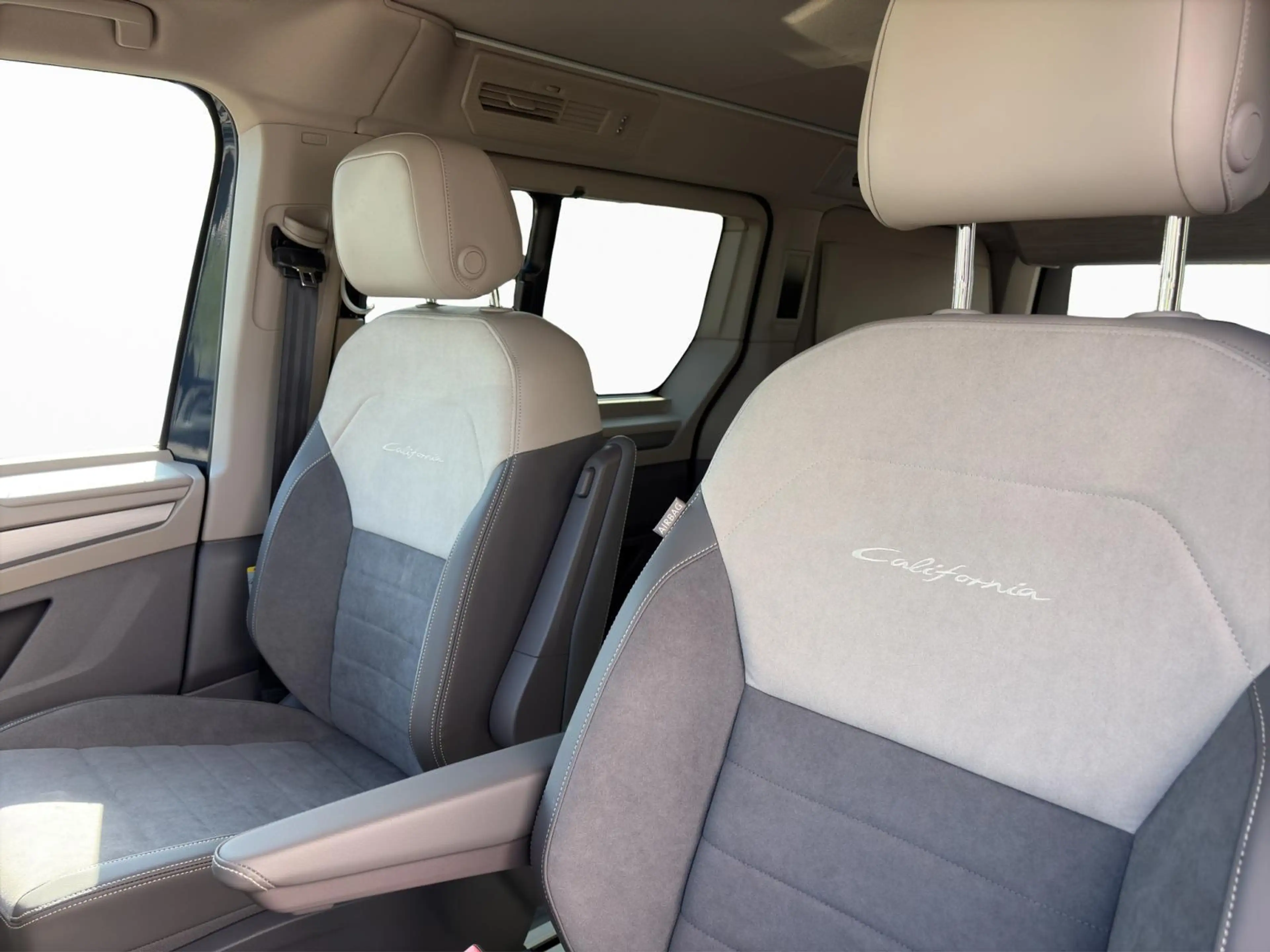 Volkswagen T7 California Ocean — photo 9