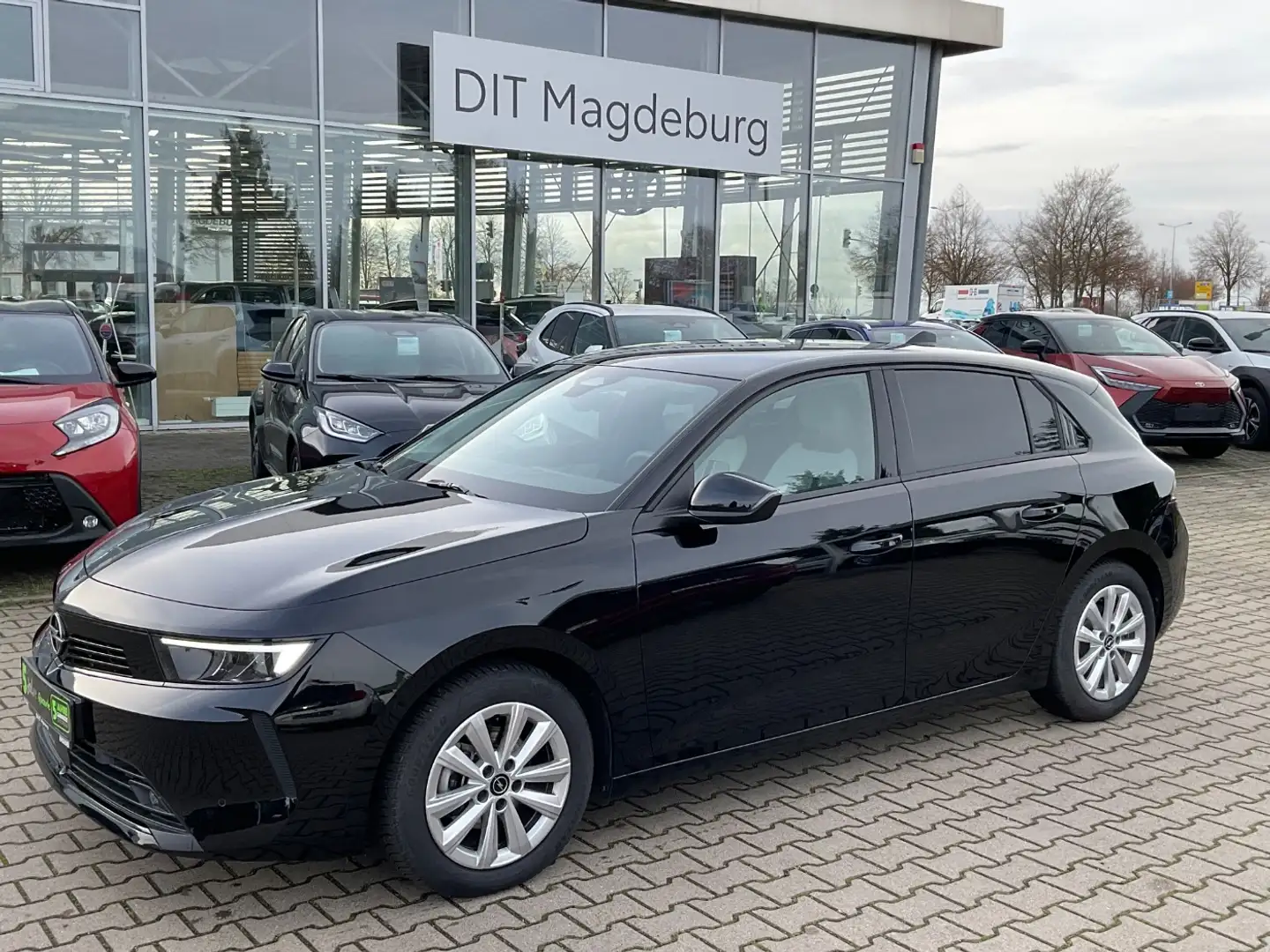 Opel Astra L 1.2 Turbo Elegance AHK+LED+Navi+2xKlima Noir - 2