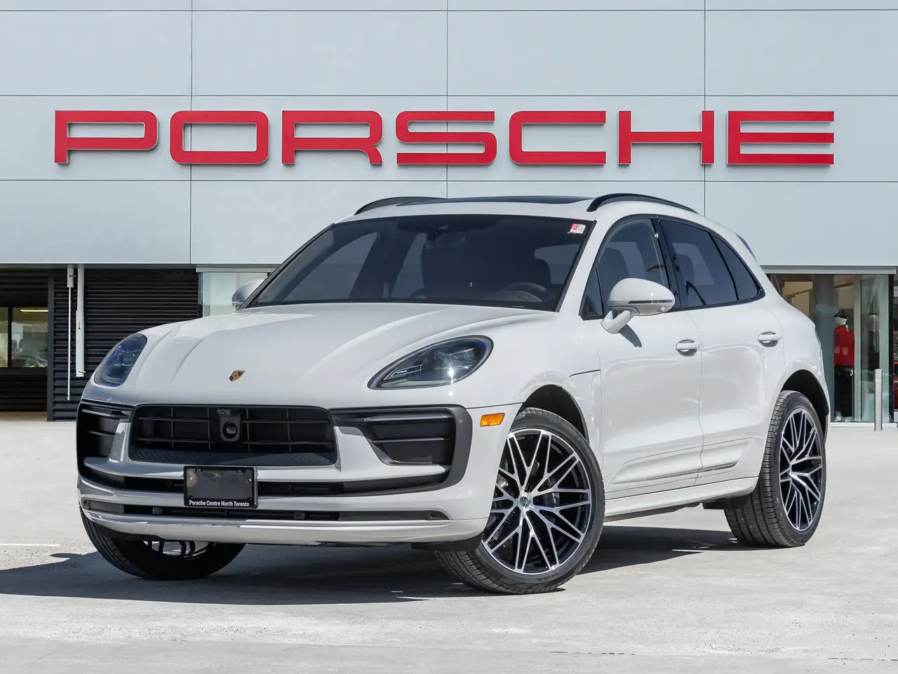 2025 Porsche Macan