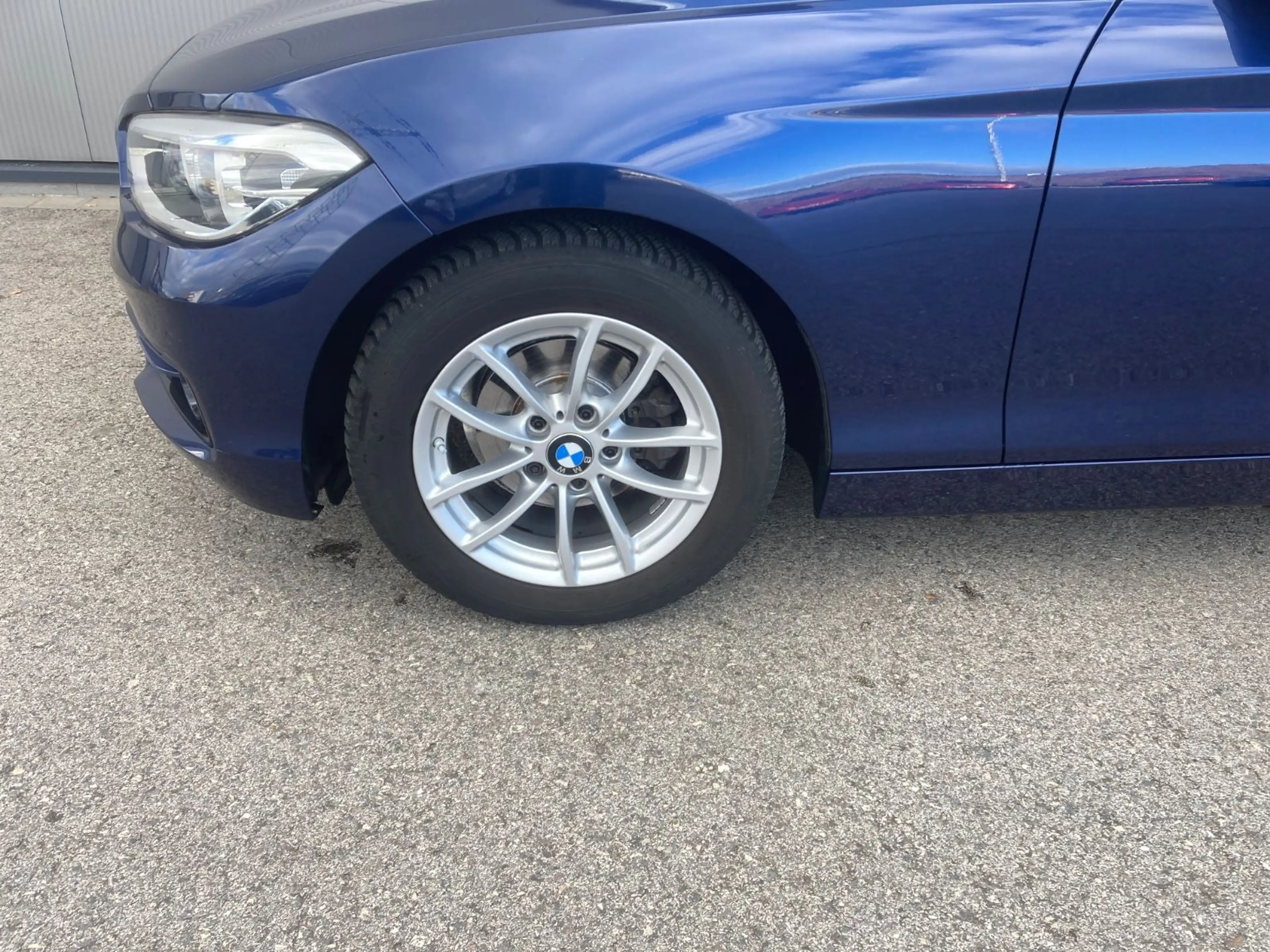 BMW 116 dA Sport Line *LED*Sportsitz*PDC*Navi — photo 3
