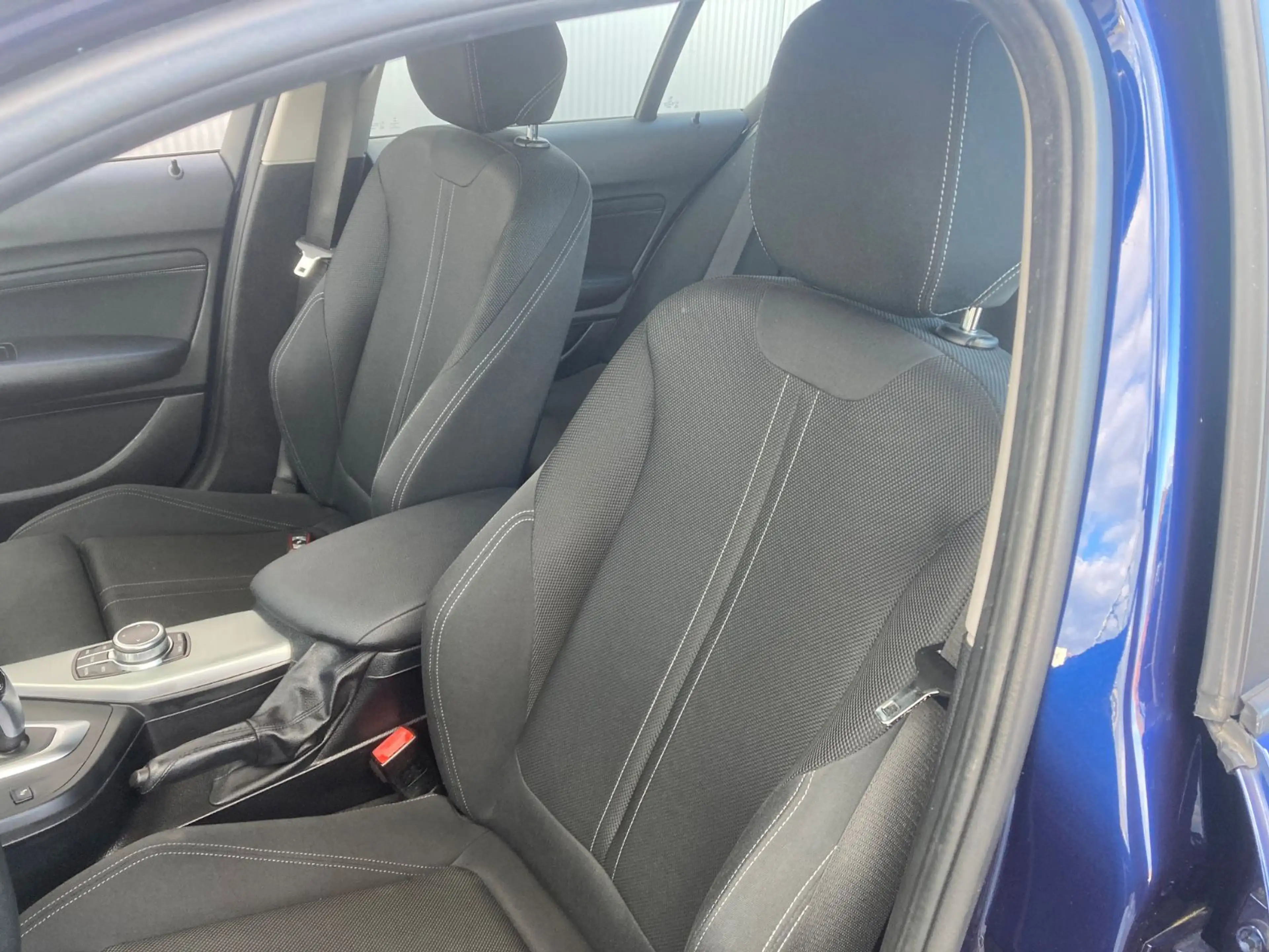 BMW 116 dA Sport Line *LED*Sportsitz*PDC*Navi — photo 11