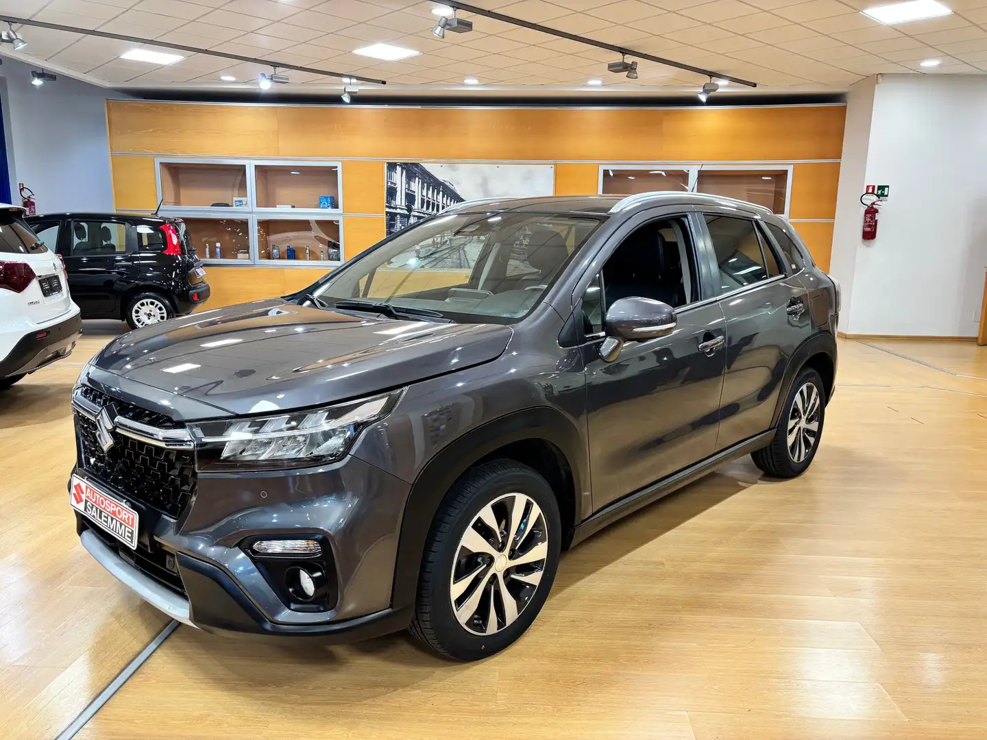 Suzuki SX4 S-Cross S-Cross 1.4h Top+ 2wd 129cv Grigio - 1
