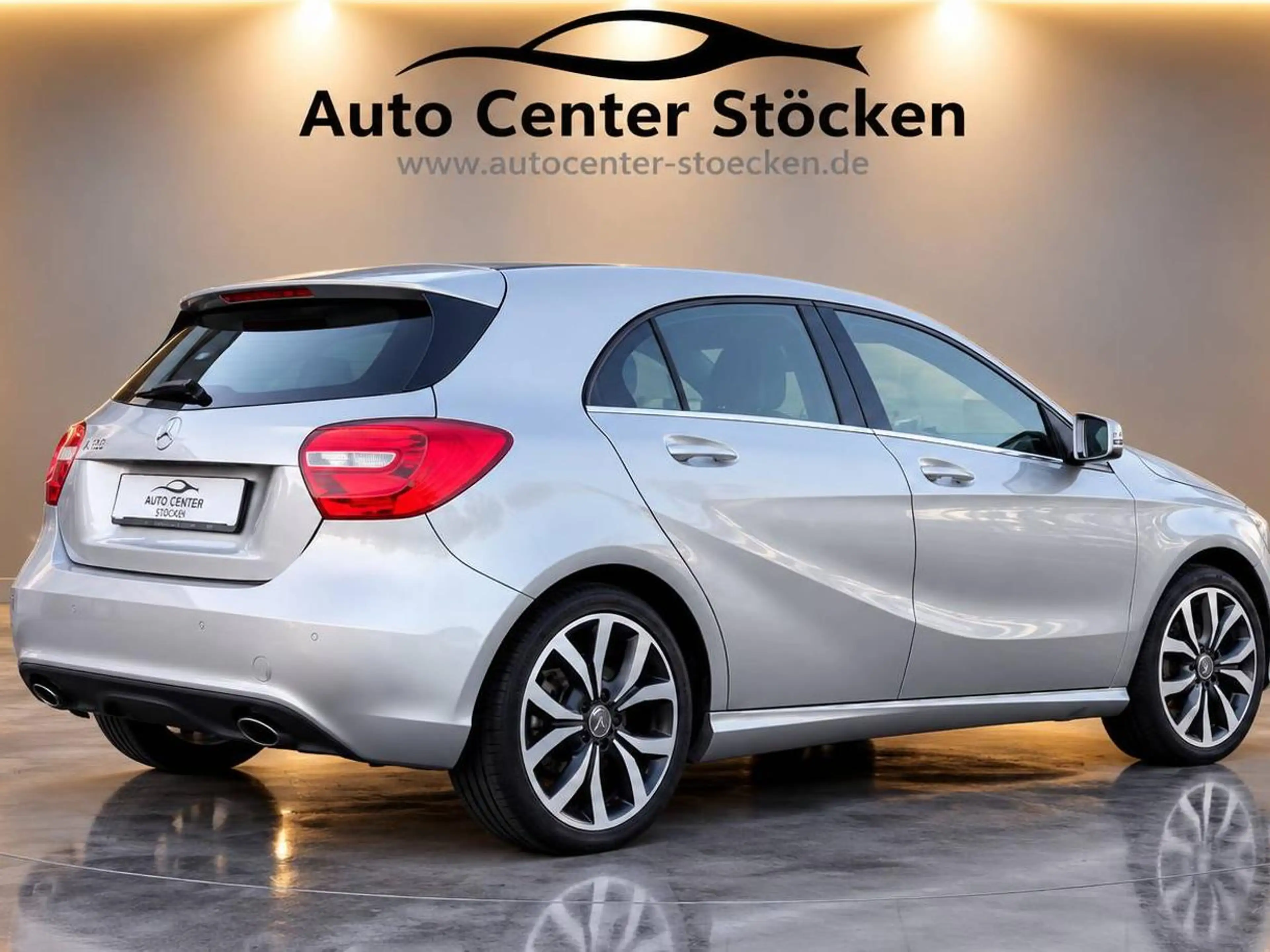 Mercedes-Benz A 180 A 180 BlueEfficiency (176.042) KLIMA / NAVI / SITZHEIZUNG / PDC / ALU / FINANZIERUNG / GARANTIE / — photo 6