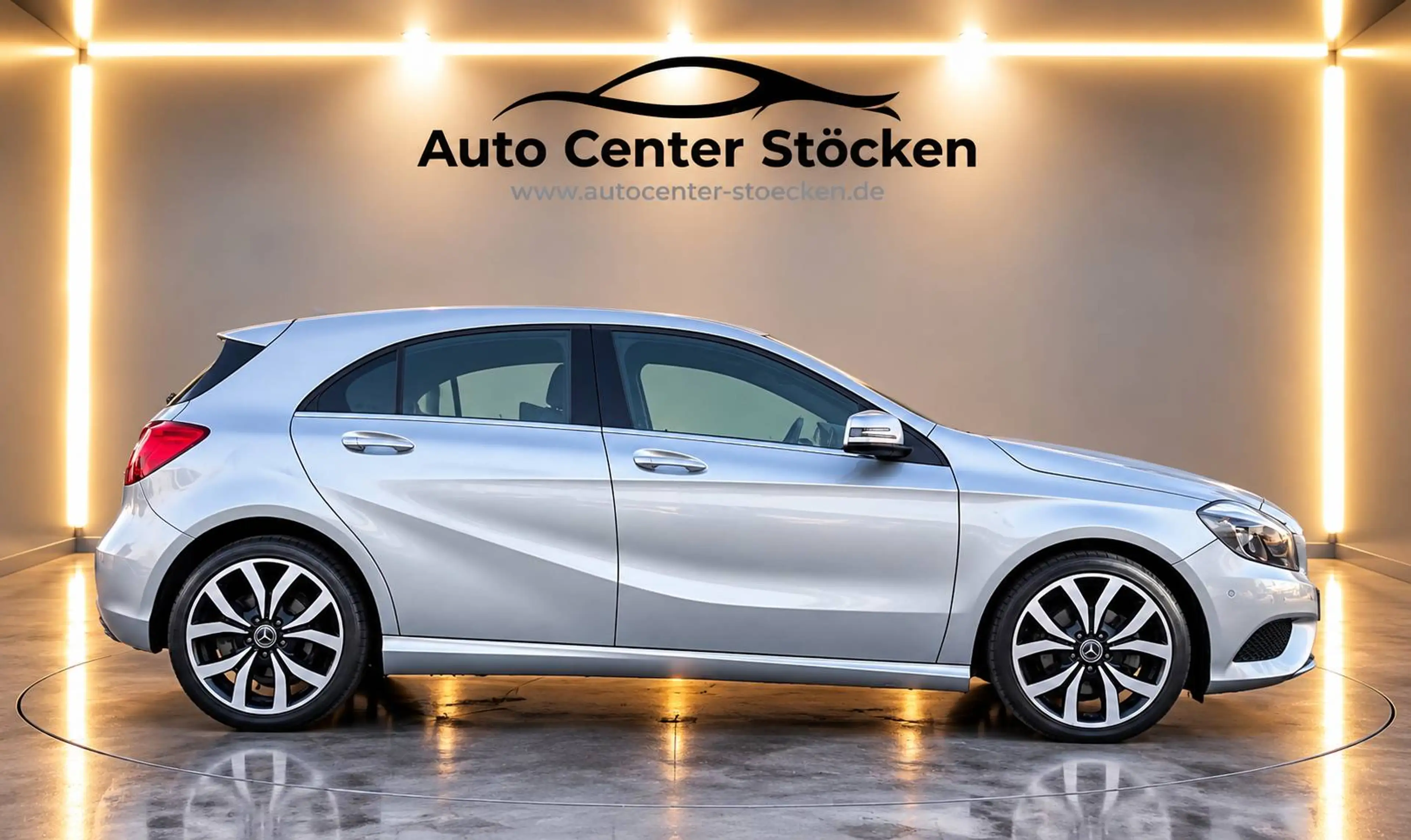 Mercedes-Benz A 180 A 180 BlueEfficiency (176.042) KLIMA / NAVI / SITZHEIZUNG / PDC / ALU / FINANZIERUNG / GARANTIE / — photo 7