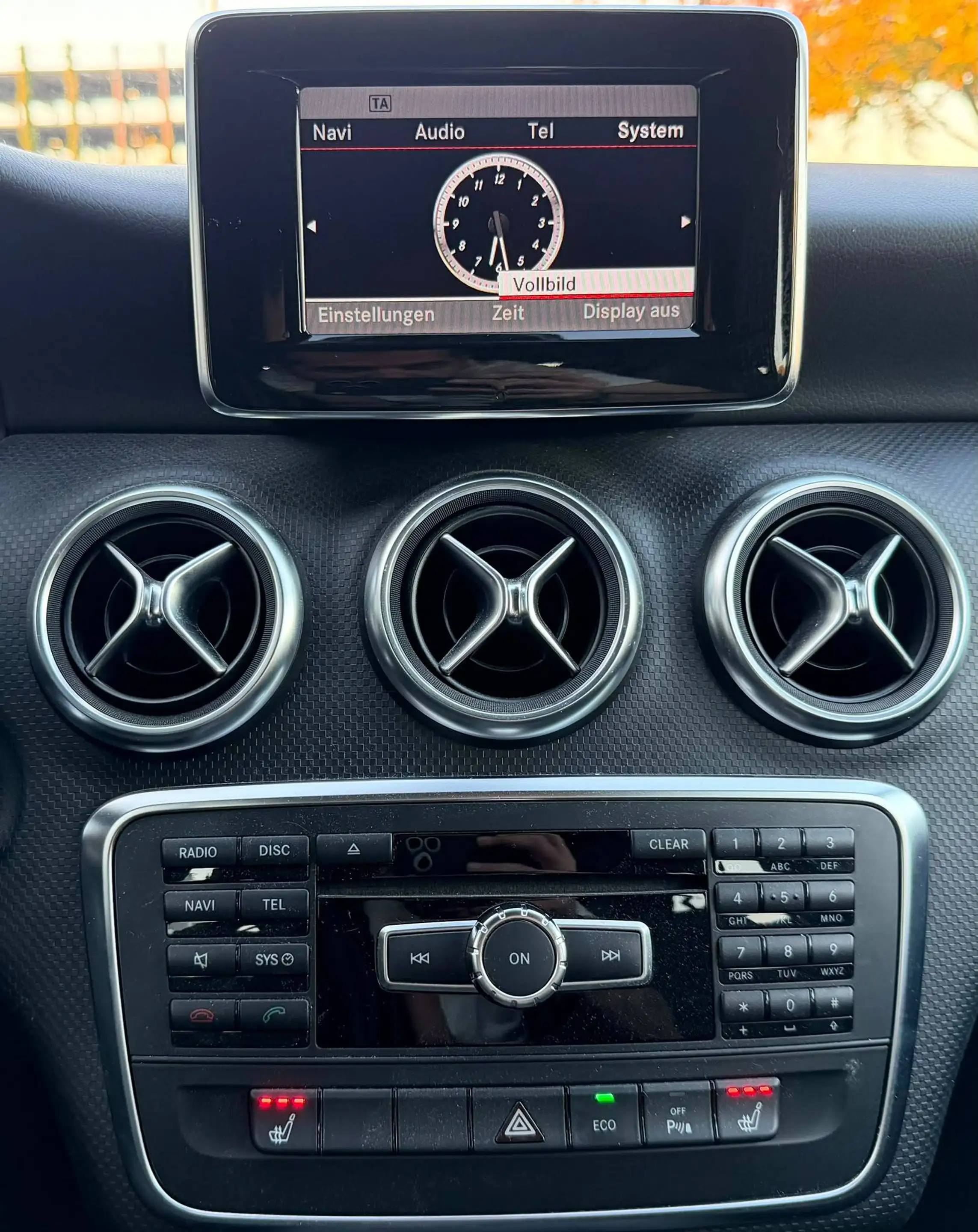 Mercedes-Benz A 180 A 180 BlueEfficiency (176.042) KLIMA / NAVI / SITZHEIZUNG / PDC / ALU / FINANZIERUNG / GARANTIE / — photo 13