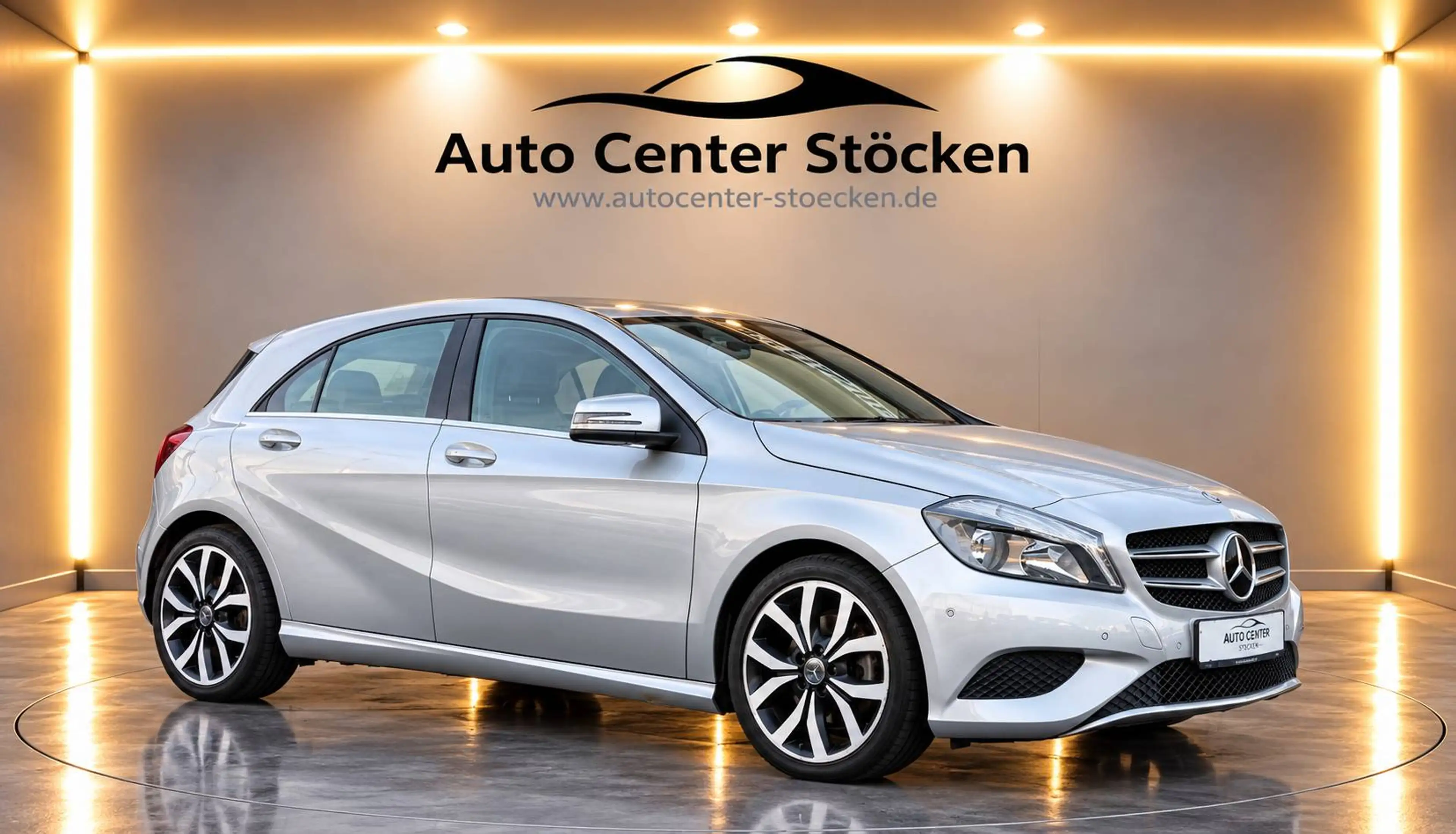 Mercedes-Benz A 180 A 180 BlueEfficiency (176.042) KLIMA / NAVI / SITZHEIZUNG / PDC / ALU / FINANZIERUNG / GARANTIE / — photo 3