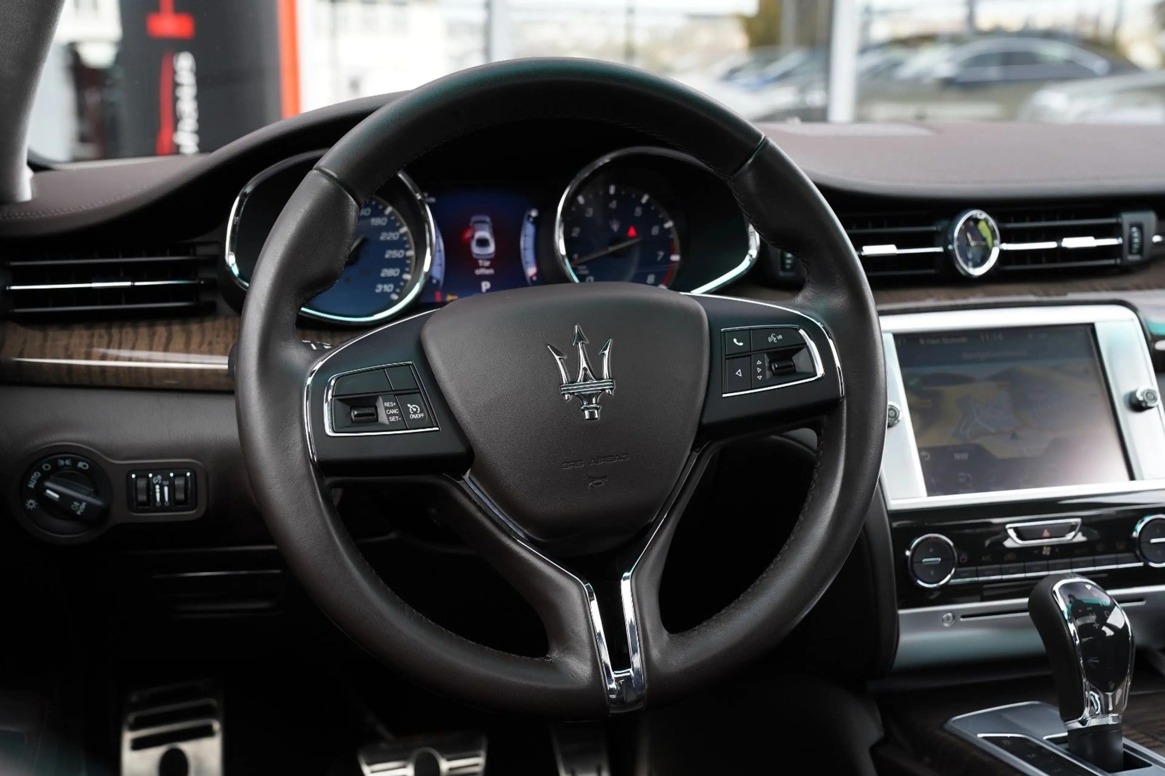 Maserati Quattroporte SQ4-Harman&Kardon-Matrix-Kamera — photo 10