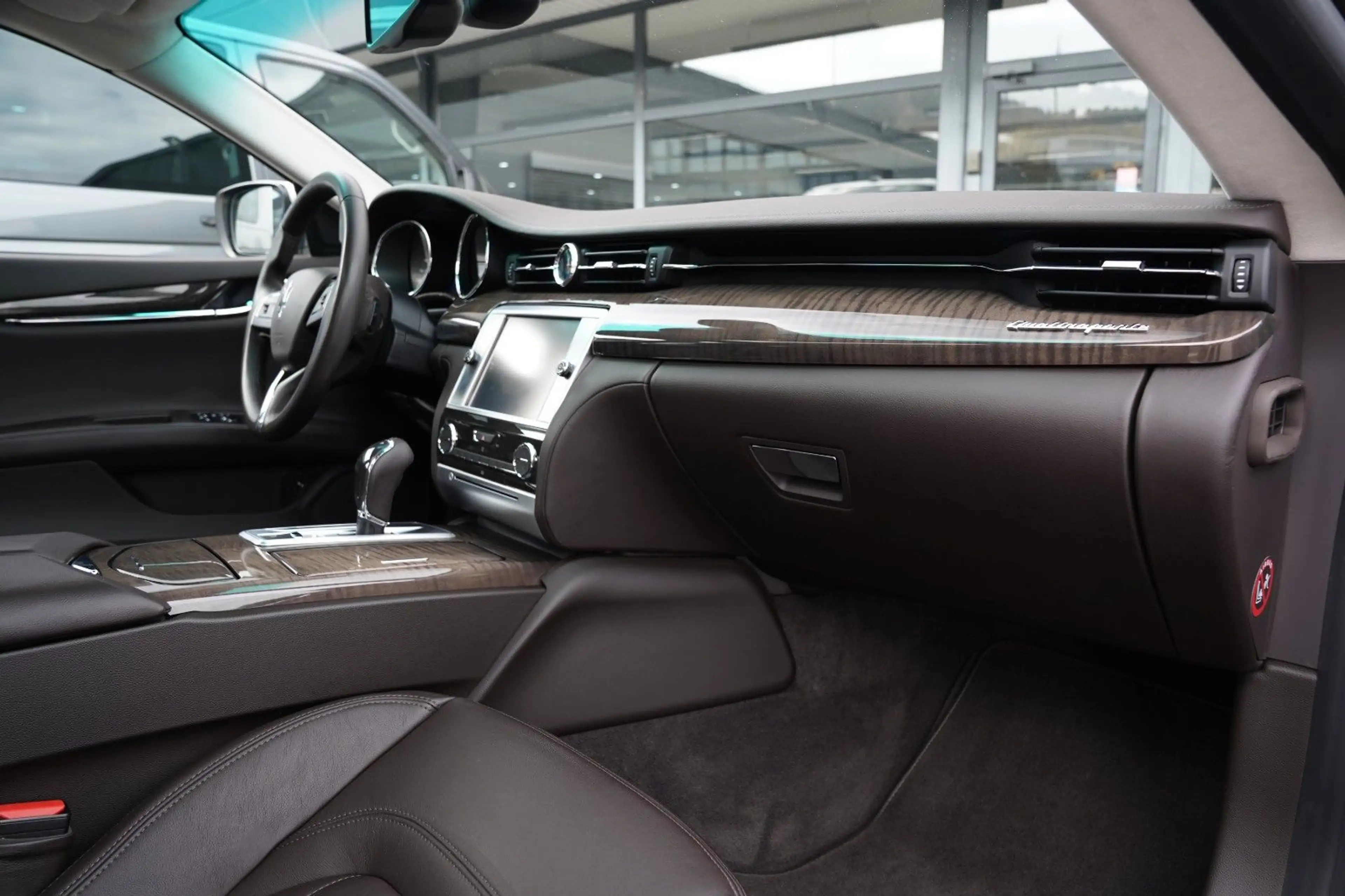 Maserati Quattroporte SQ4-Harman&Kardon-Matrix-Kamera — photo 15