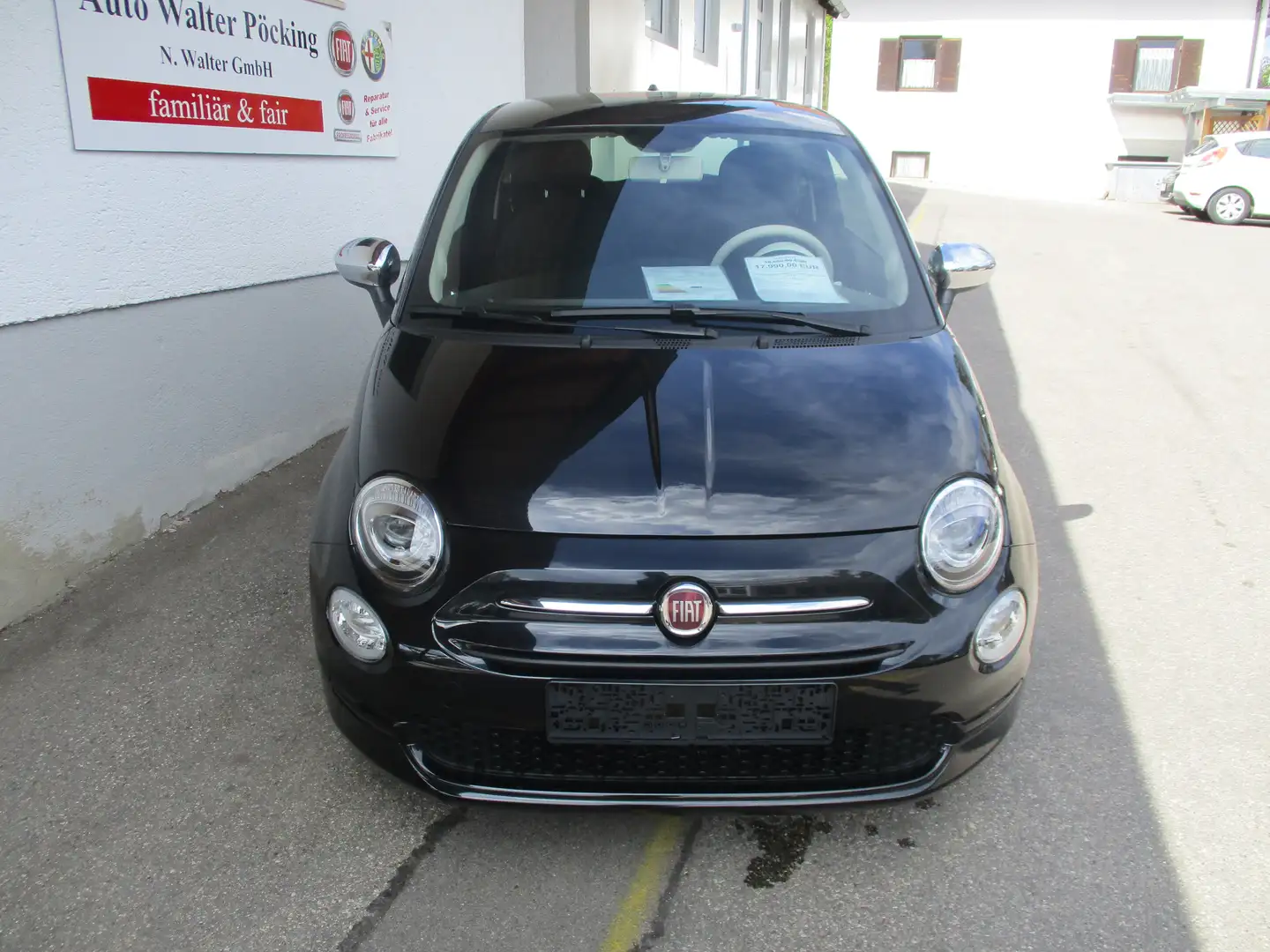 Fiat 500 1.0 Hybrid, Klima, Apple Cpl., ESP, ZV m. FFB Schwarz - 2