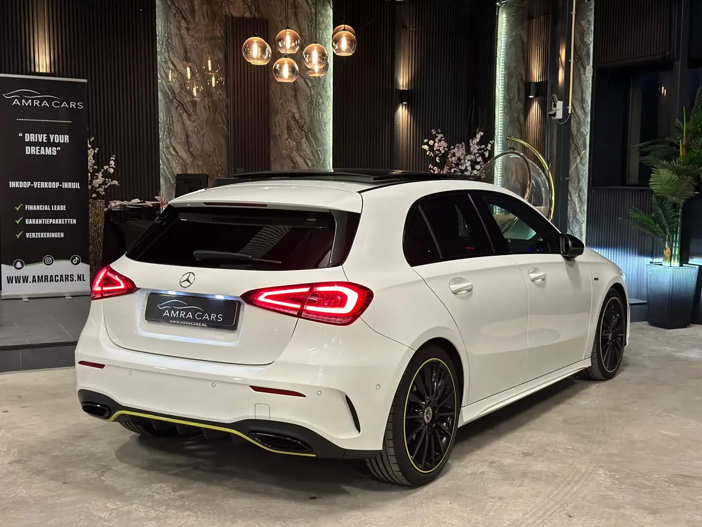 Mercedes-Benz A 220 4MATIC AMG Edition 1|PANO|SFEER|MEMORY| Blanco - 2