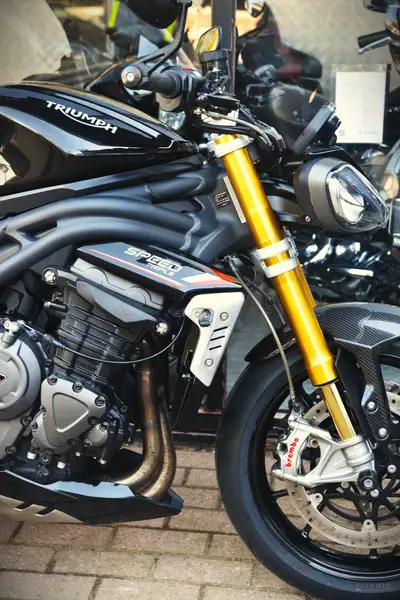 Triumph Speed Triple 1200 RS - foto 4