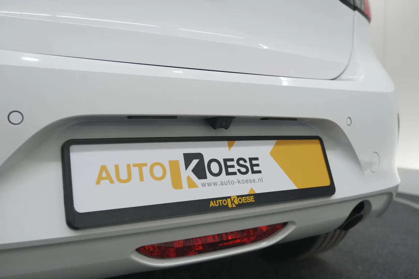 Opel Corsa 1.2 Turbo 100 Ultimate | Panoramadak | Camera | Do Wit - 2