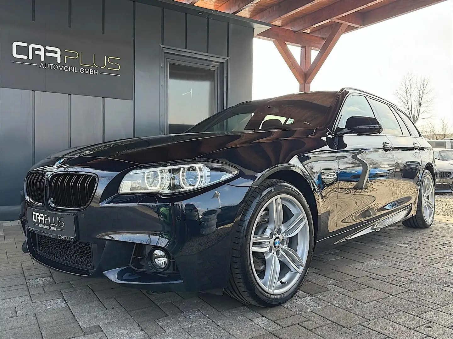 BMW 520 d xDrive M-Sport Shadow *LED*Head Up*Kamera* Schwarz - 1