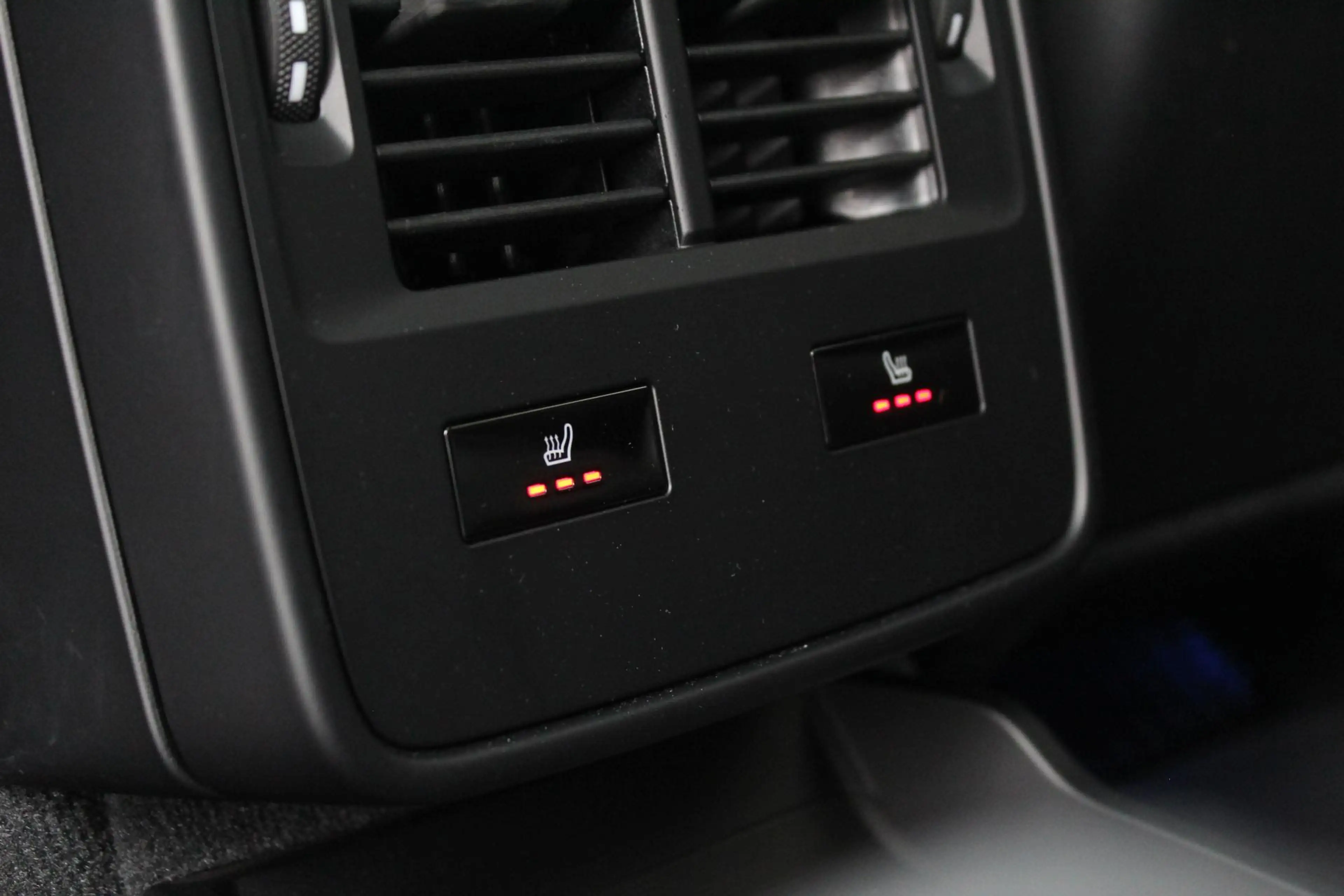 Porsche Taycan Sport Turismo Turbo 93 kWh | Passenger Displ. | Sp — photo 36