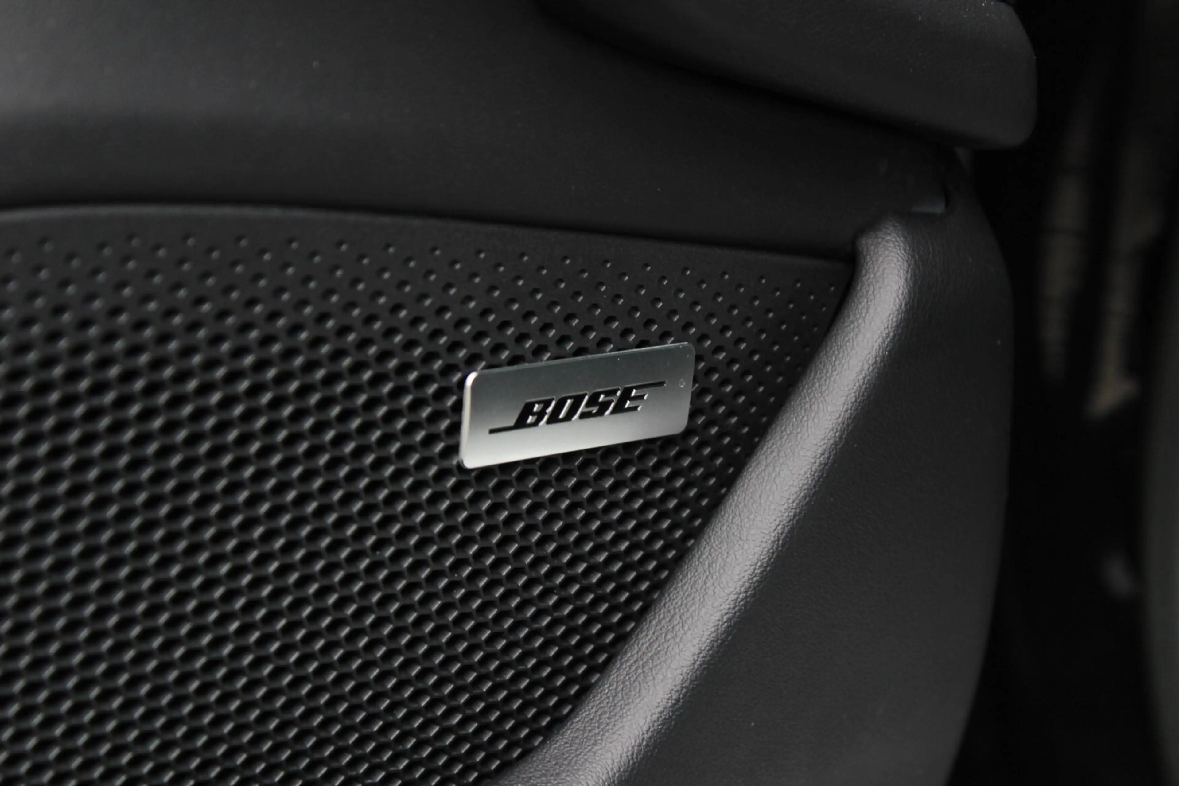 Porsche Taycan Sport Turismo Turbo 93 kWh | Passenger Displ. | Sp — photo 18