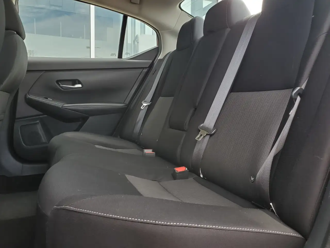 Nissan Sentra снимка Nissan Sentra