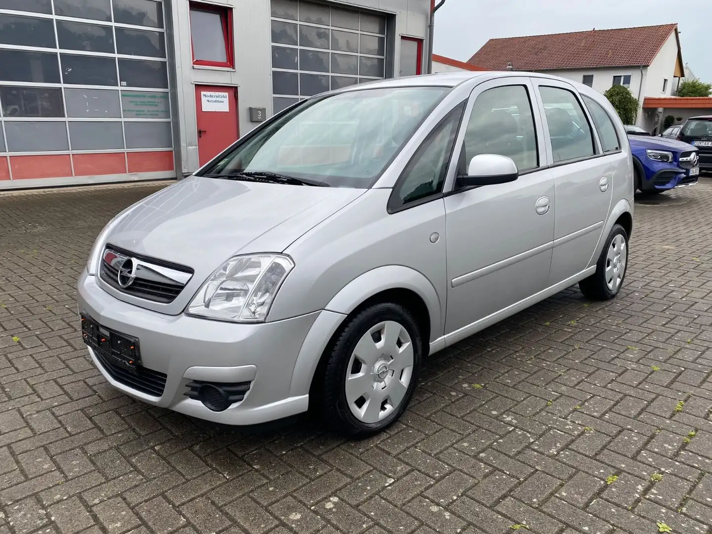 Opel Meriva Edition 1,4 NUR 90Tkm Tüv Neu Klima Silber - 1