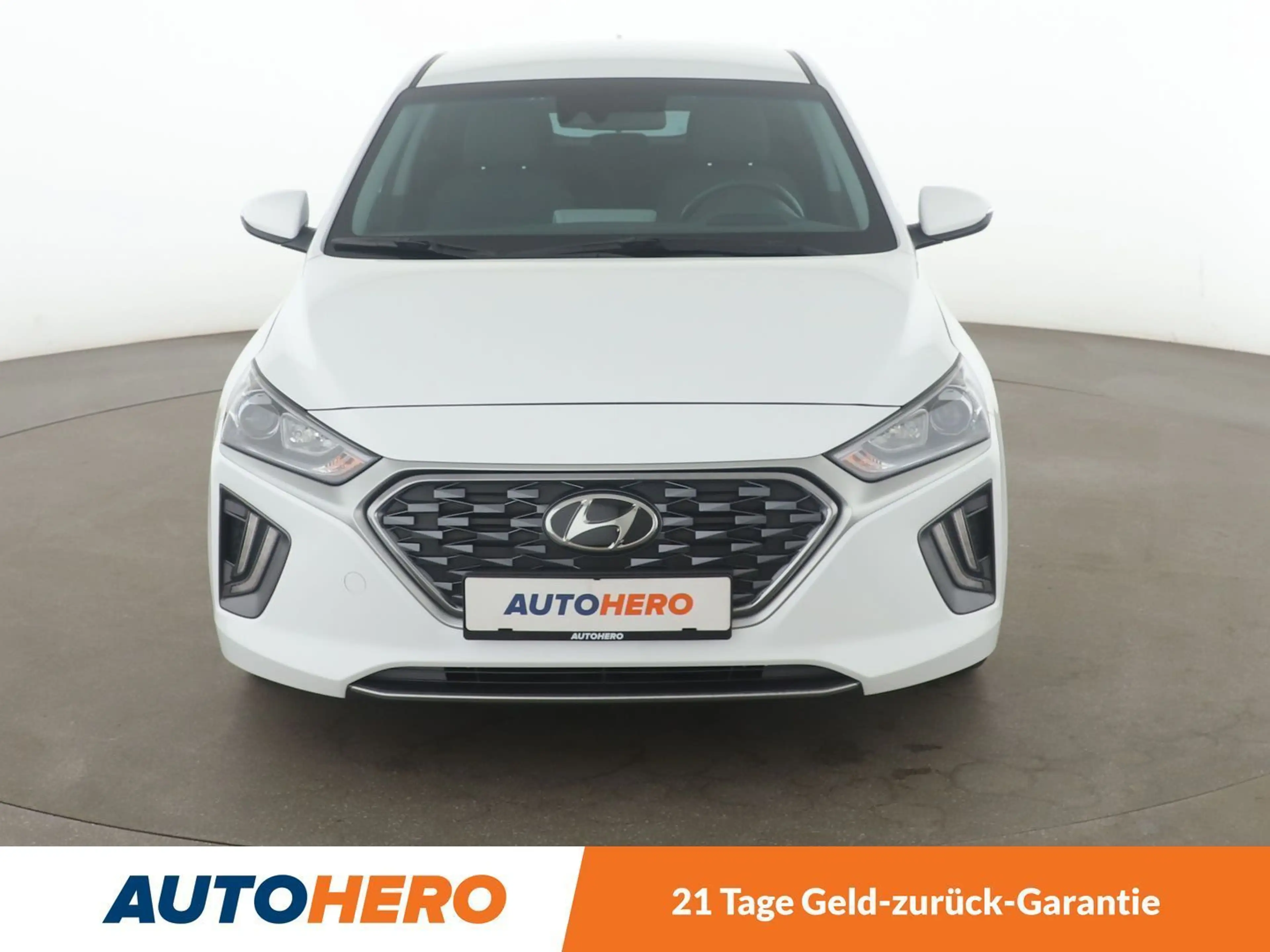 Hyundai IONIQ 1.6 Hybrid *TEMPO*PDC*CAM* — photo 9