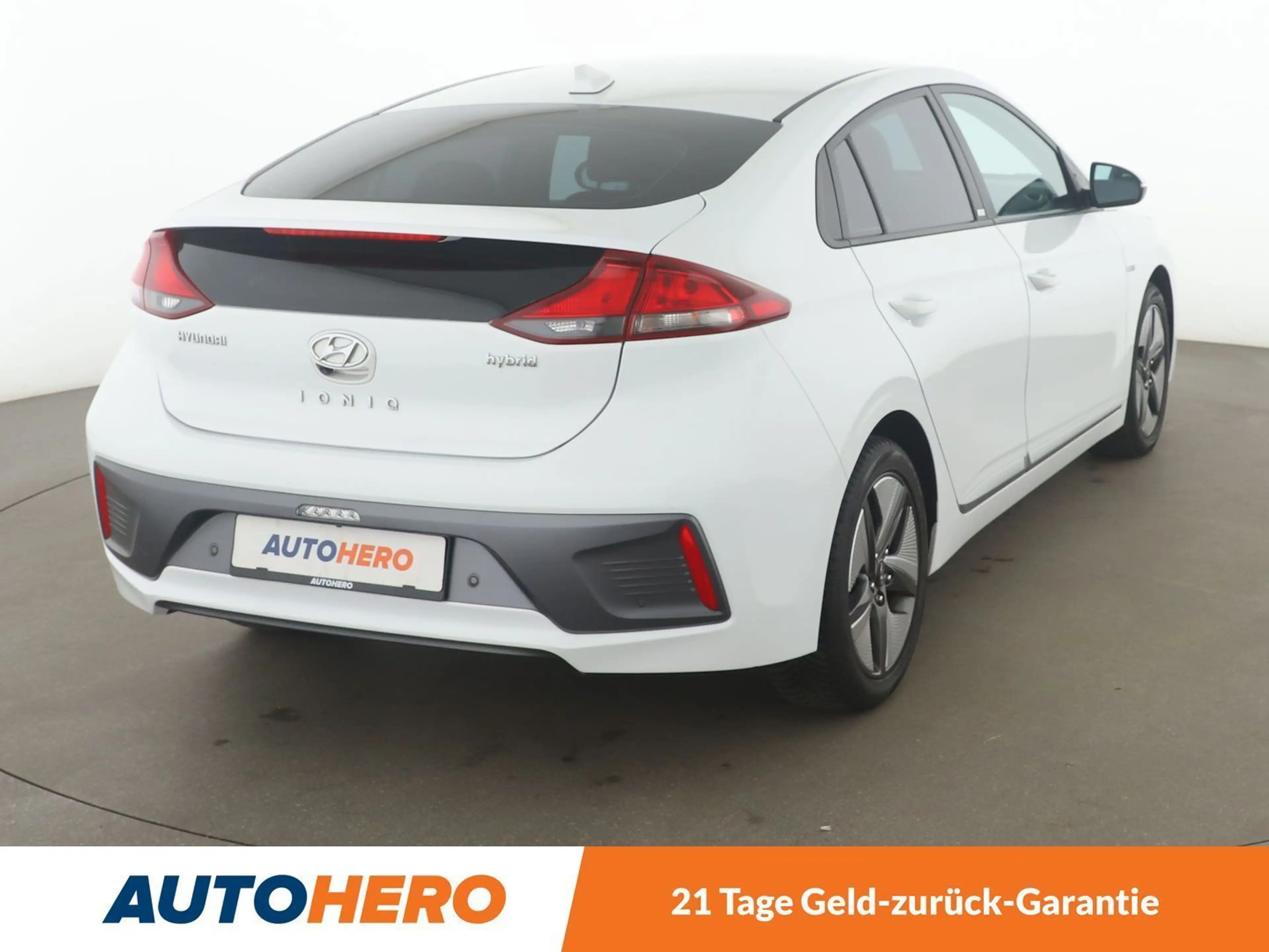 Hyundai IONIQ 1.6 Hybrid *TEMPO*PDC*CAM* — photo 6