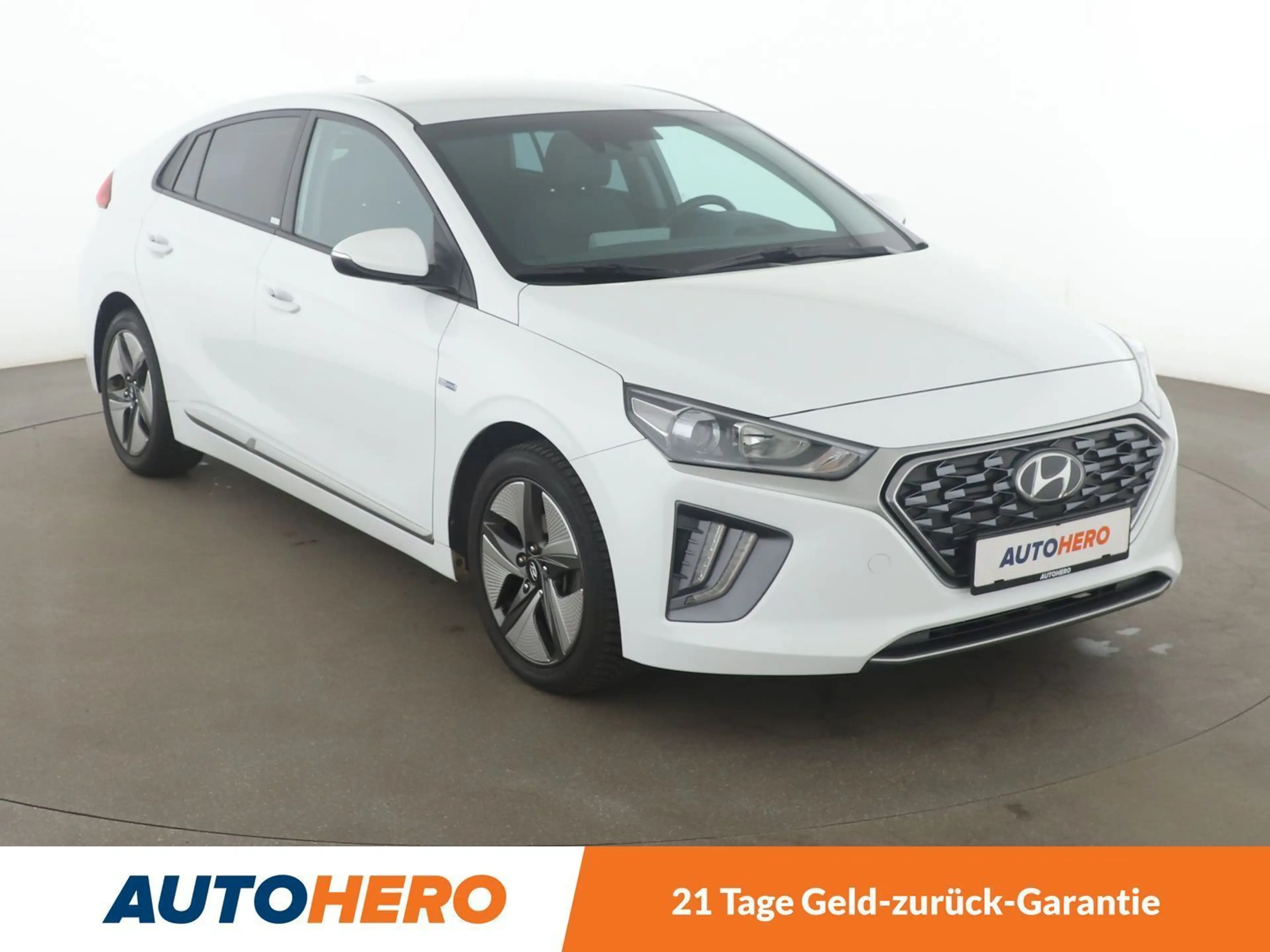 Hyundai IONIQ 1.6 Hybrid *TEMPO*PDC*CAM* — photo 8