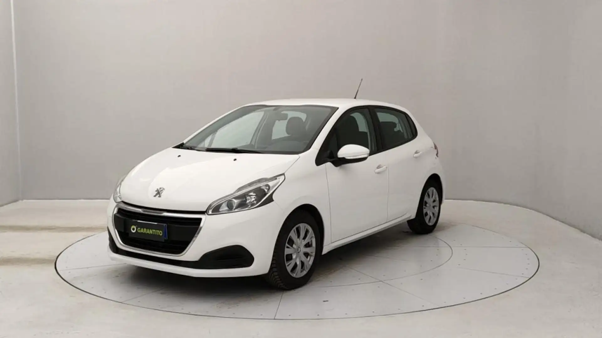 Peugeot 208 1.2 puretech Active s&s 82cv 5p neopatentati Blanc - 1