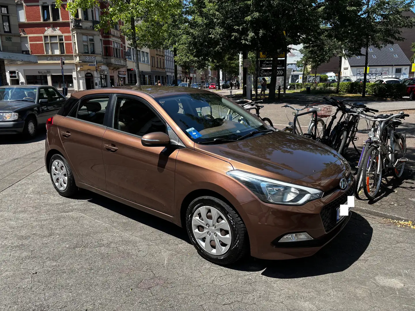Hyundai i20 i20 1.2 Trend Brun - 1