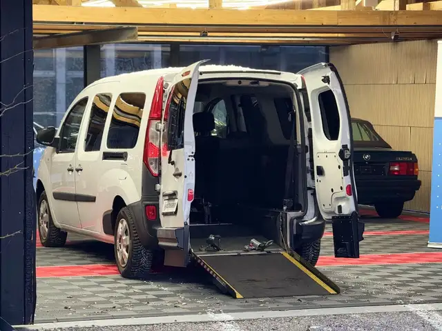 Renault Kangoo Grand  Behindertengerecht-Rampe